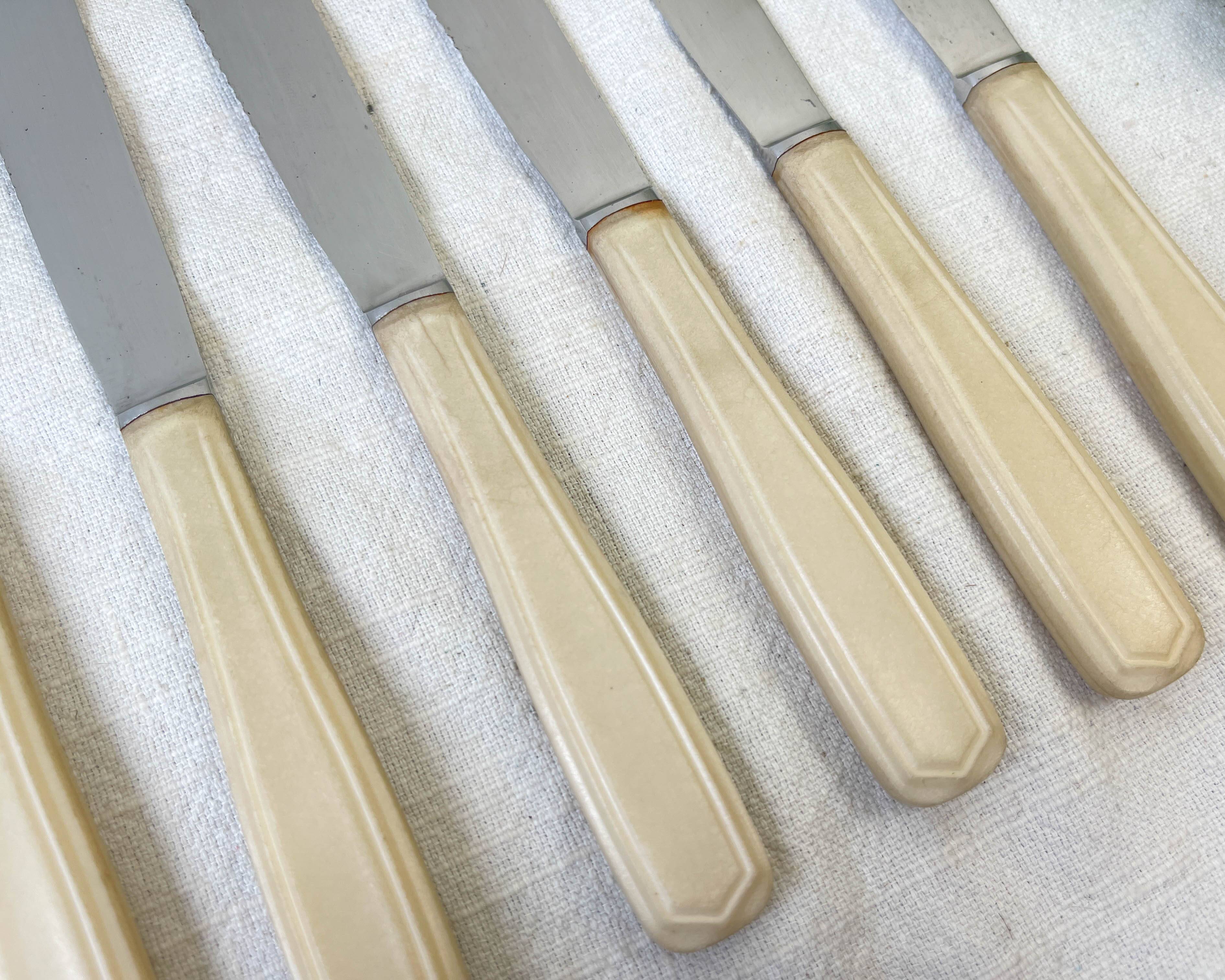 6 vintage Bakelite ivory knives France
