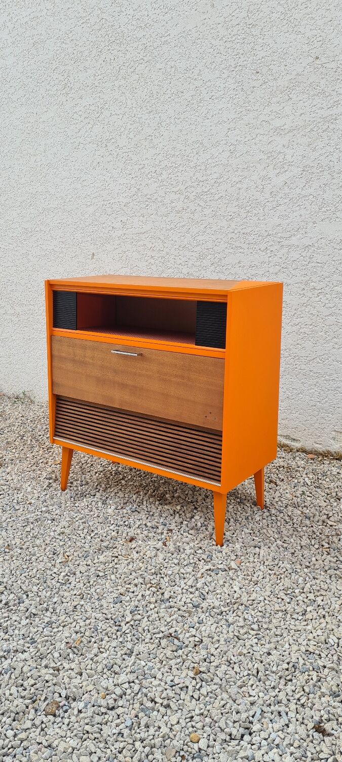Hi-fi unit redesigned into storage unit