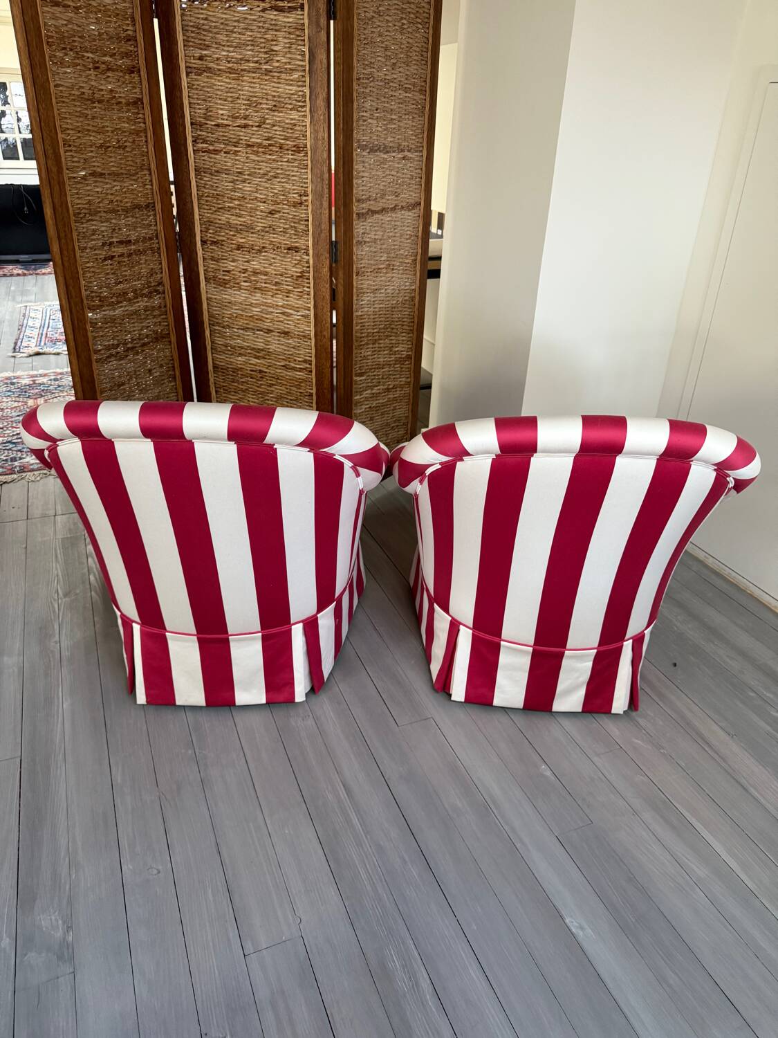 Paire de fauteuil crapaud style rococo