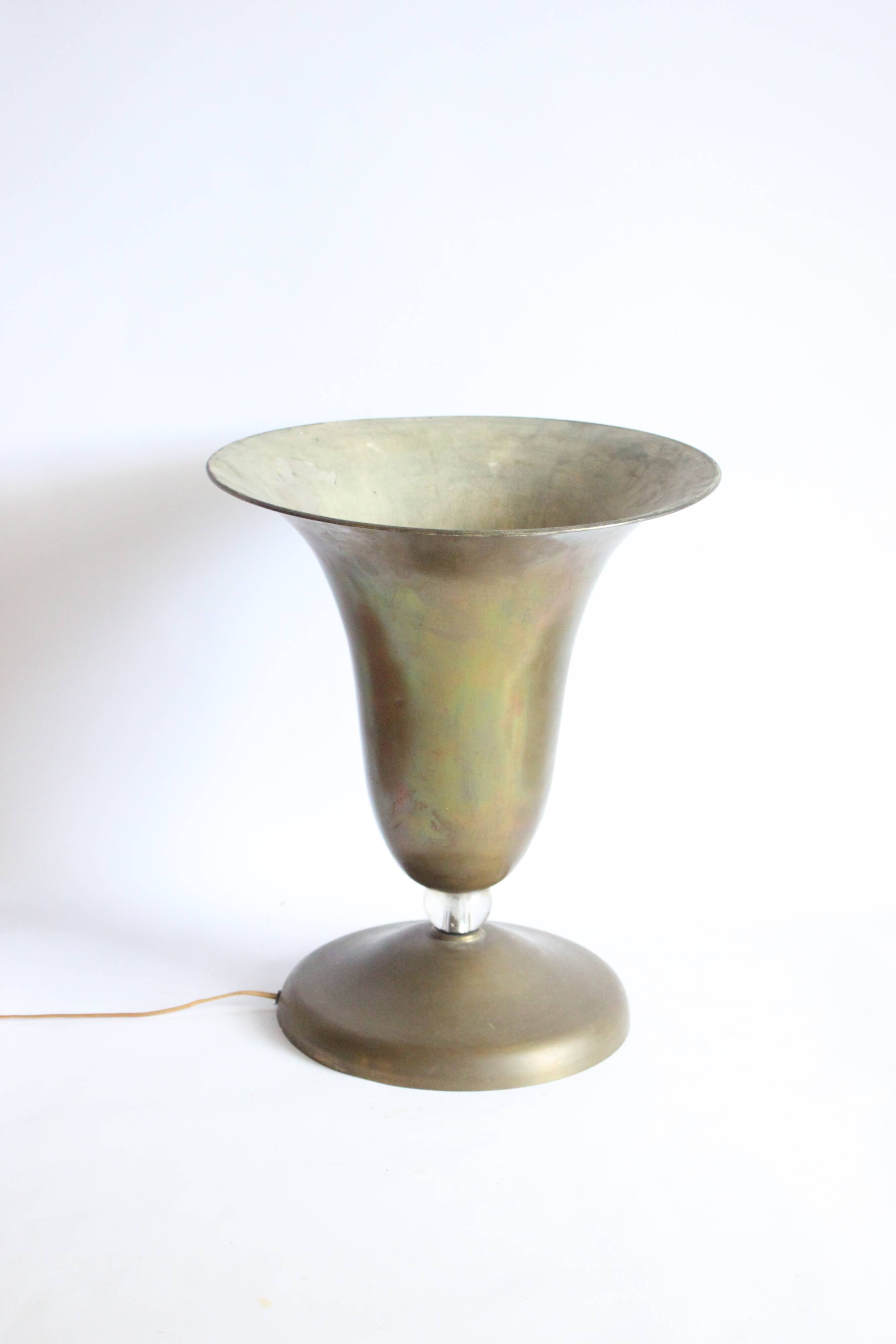 Lampe calice en laiton de style Art déco, années 1930-1940