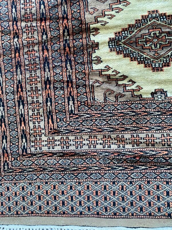 Pakistani vintage carpet 160x208 cm