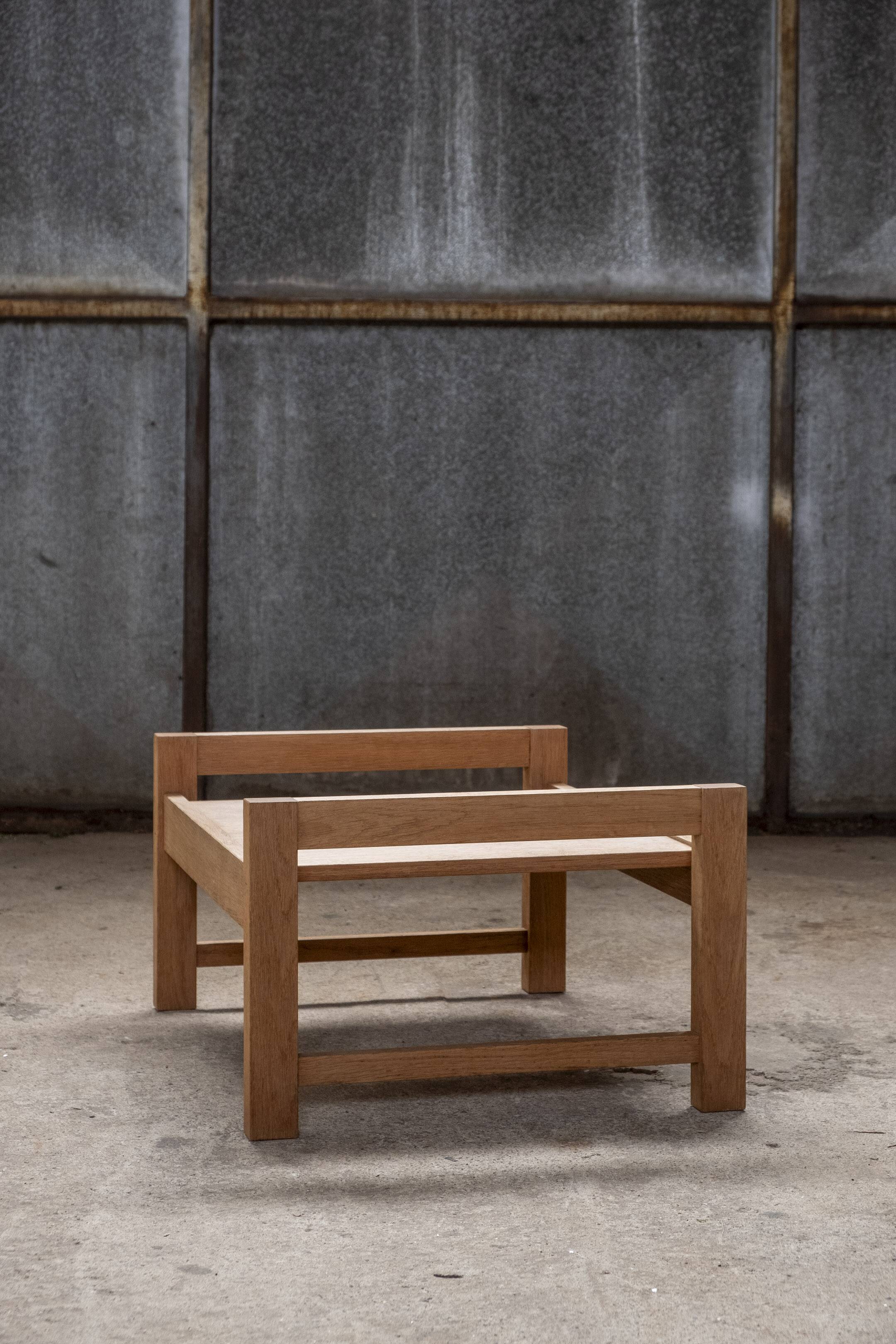 Table de plateau en chêne, années 1960, Van Den Berghe Pauvers, Belgique
