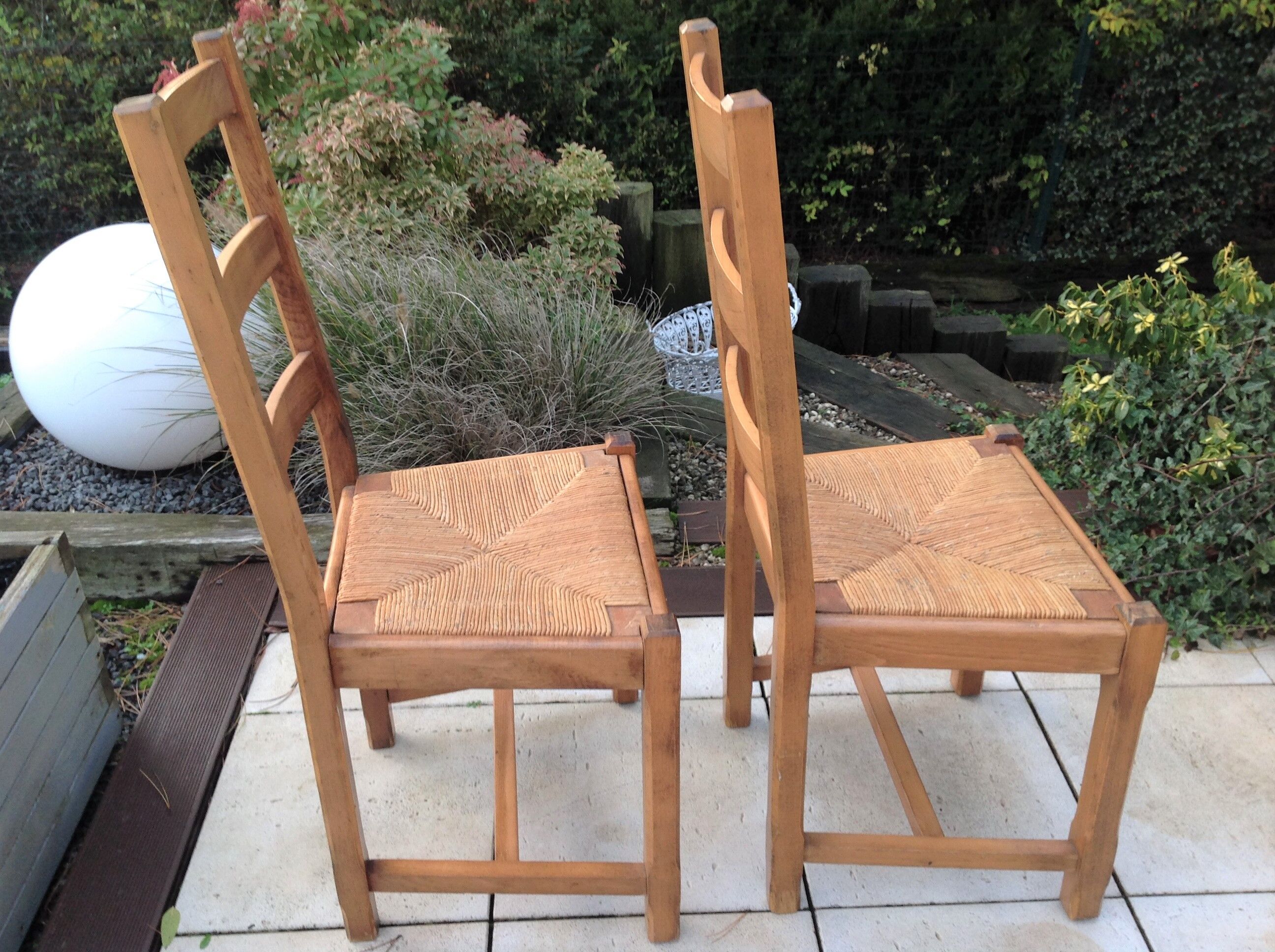 Pair of mulched / vintage chairs 60s-70s
