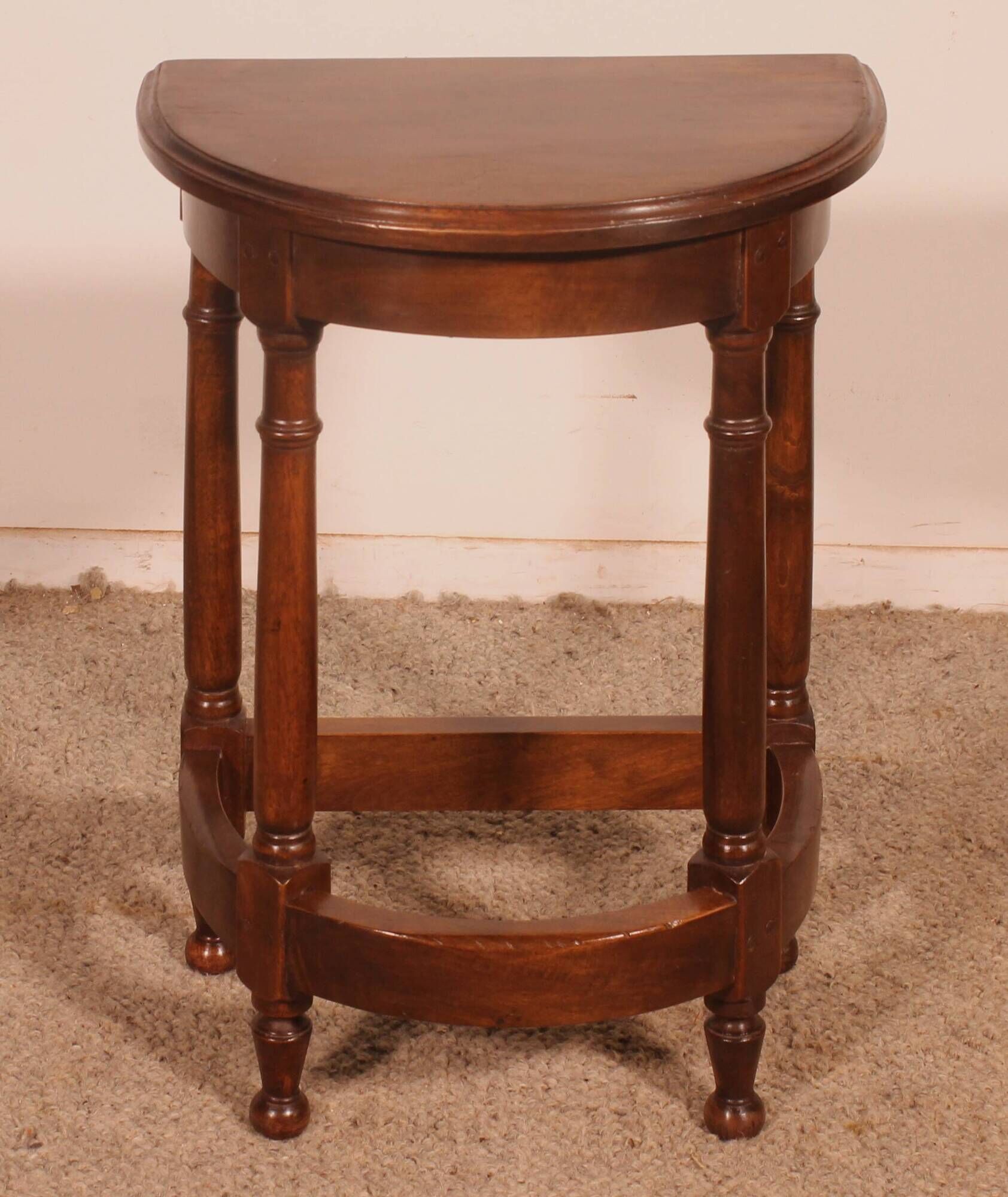 walnut stool in Renaissance style