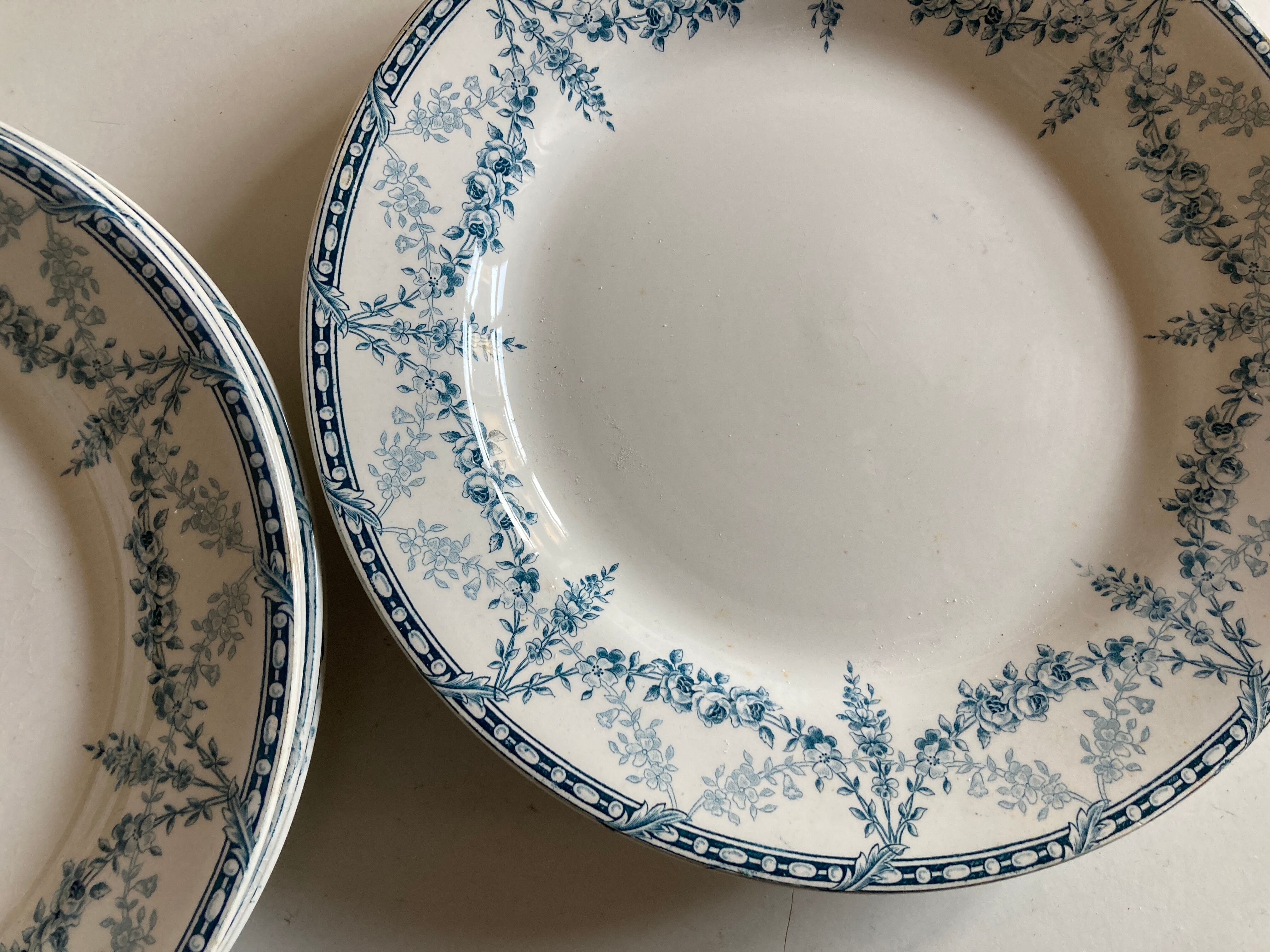 Set of 5 plates of earthenware Creil and Montereau early 20th