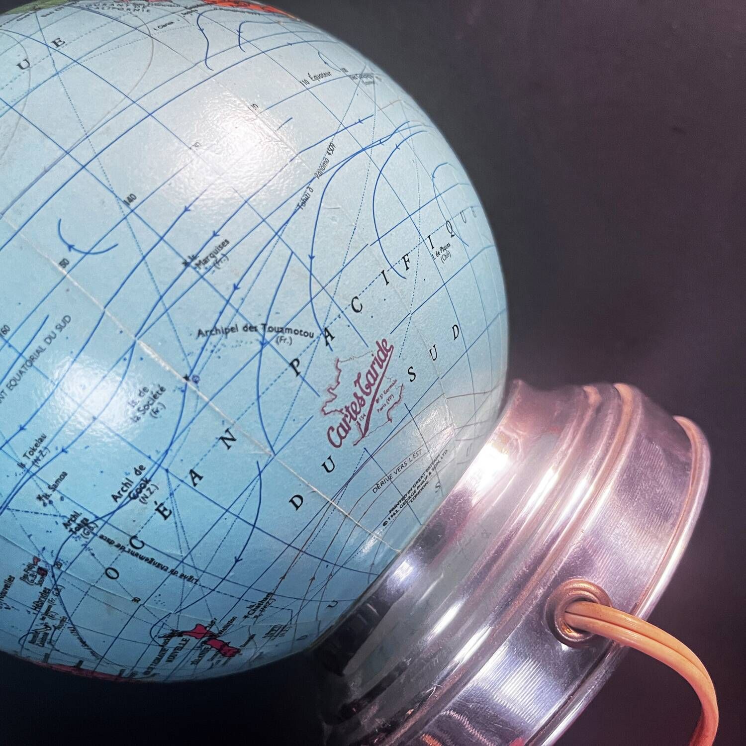 Illuminated terrestrial globe 1962