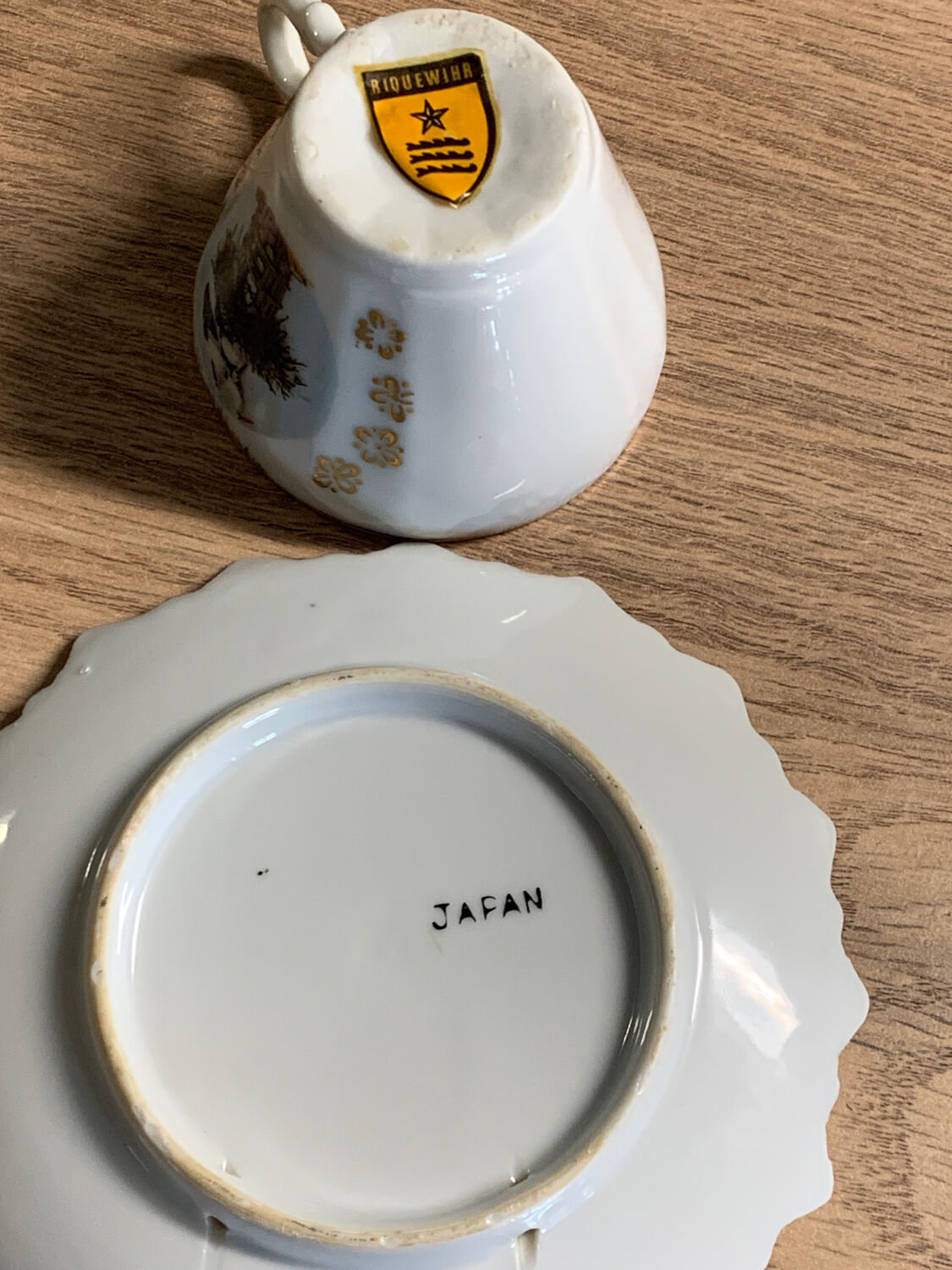 Cup and under cup stork riquewihr