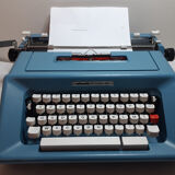 Olivetti Studio 46 portable typewriter, functional