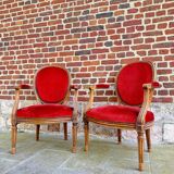 Paire De Fauteuils Médaillon De Style Louis XVI XIX Eme Siècle