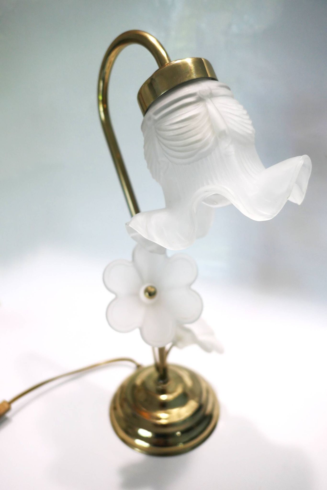 1980s swan neck table lamp