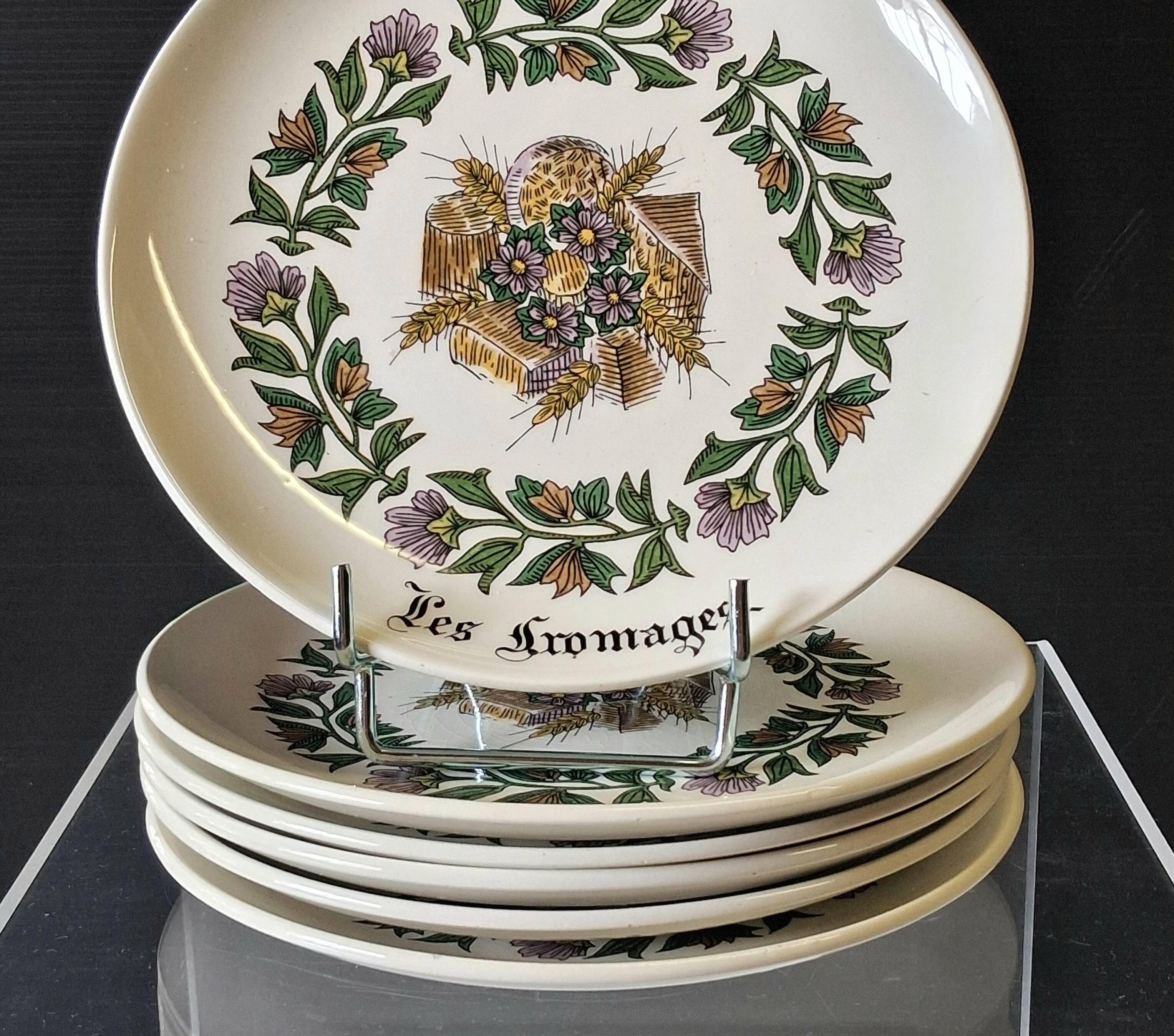 6 cheese plates in earthenware from Gien in good condition.