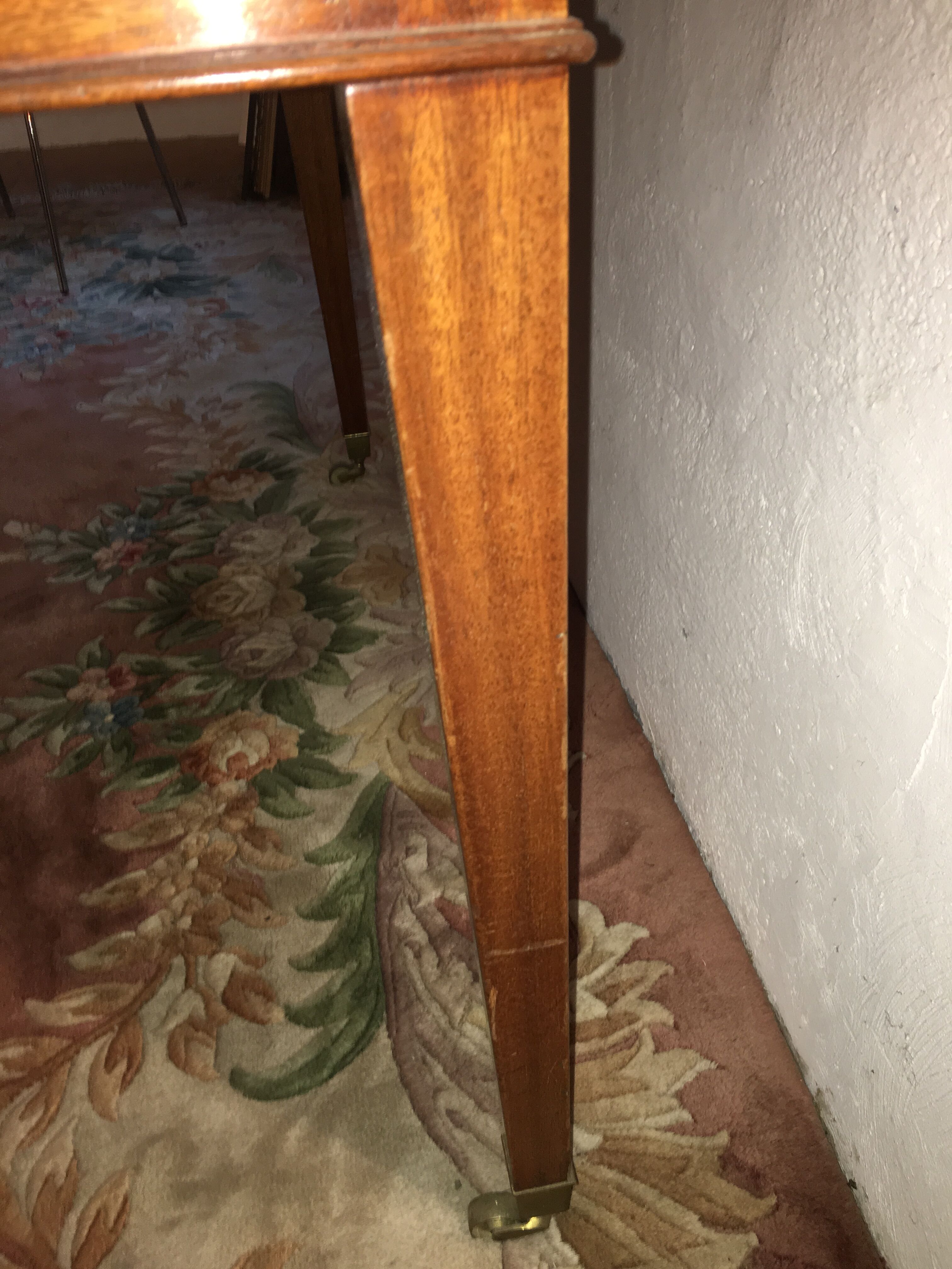 Double-sided desk