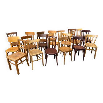 Lot de 20 chaises bistrot dépareillées Restaurant 60s bois courbé