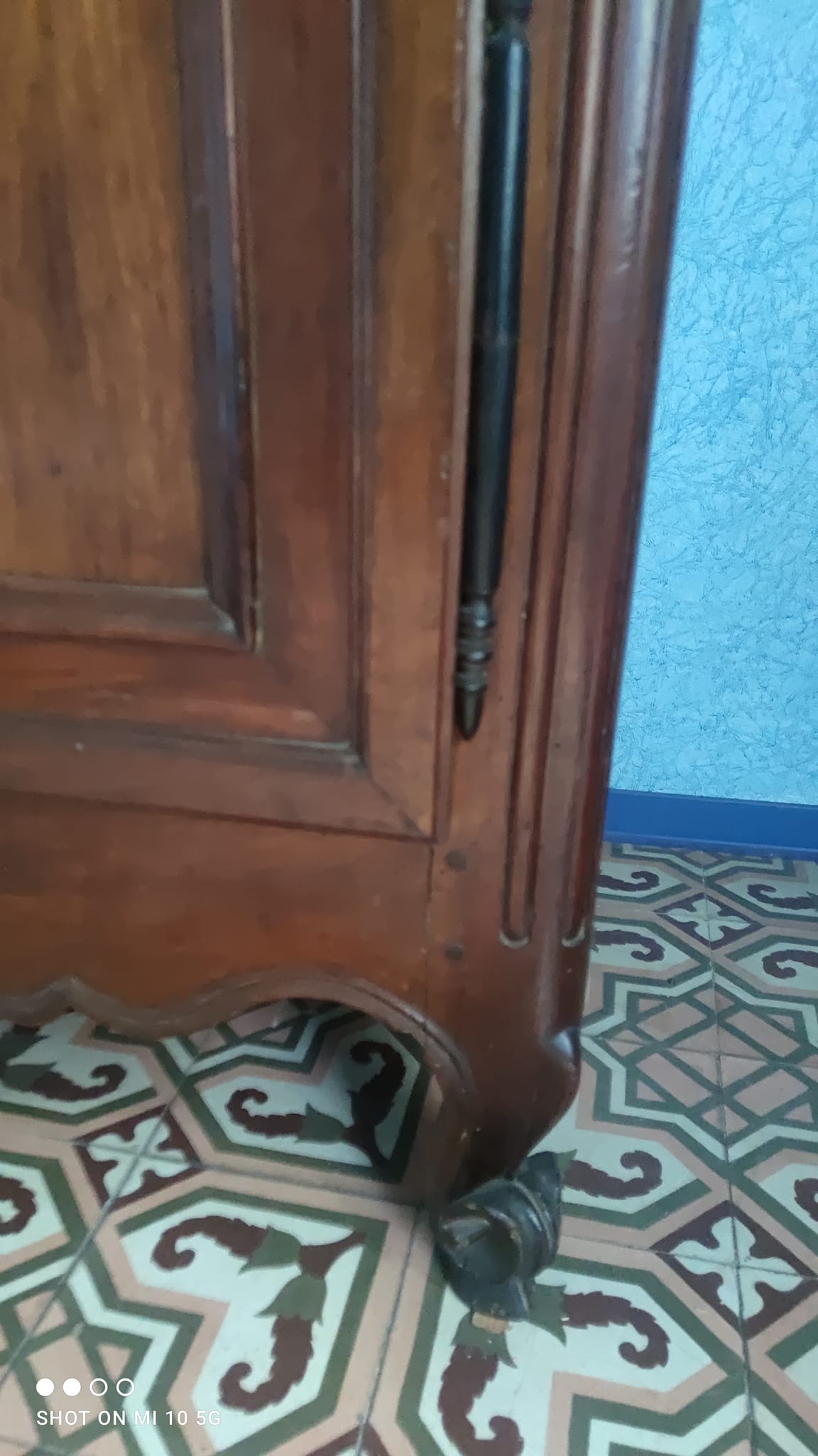 Large Louis XV style gendarme's hat-shaped wardrobe