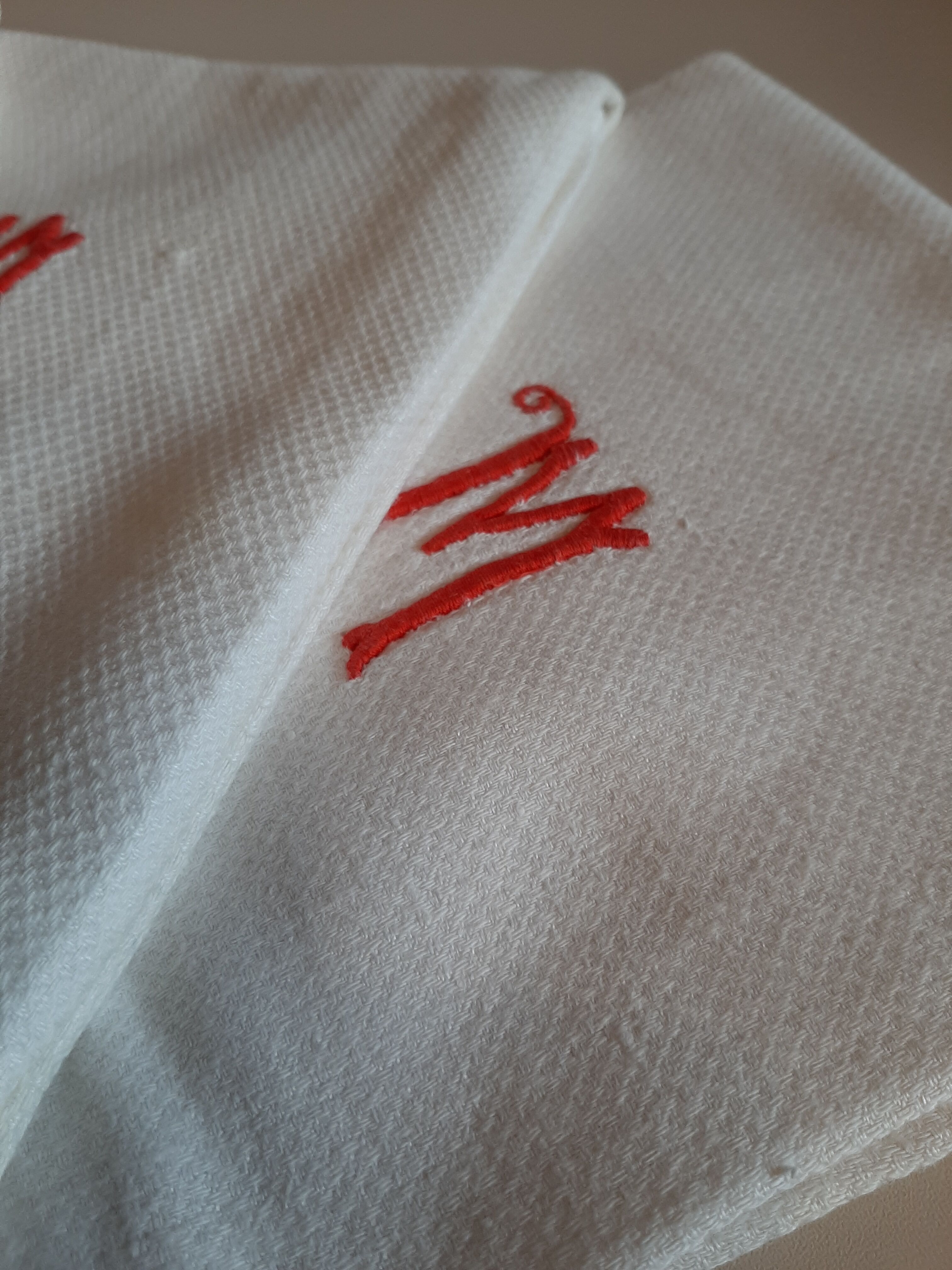 Serviettes de toilette monogrammées beau coton