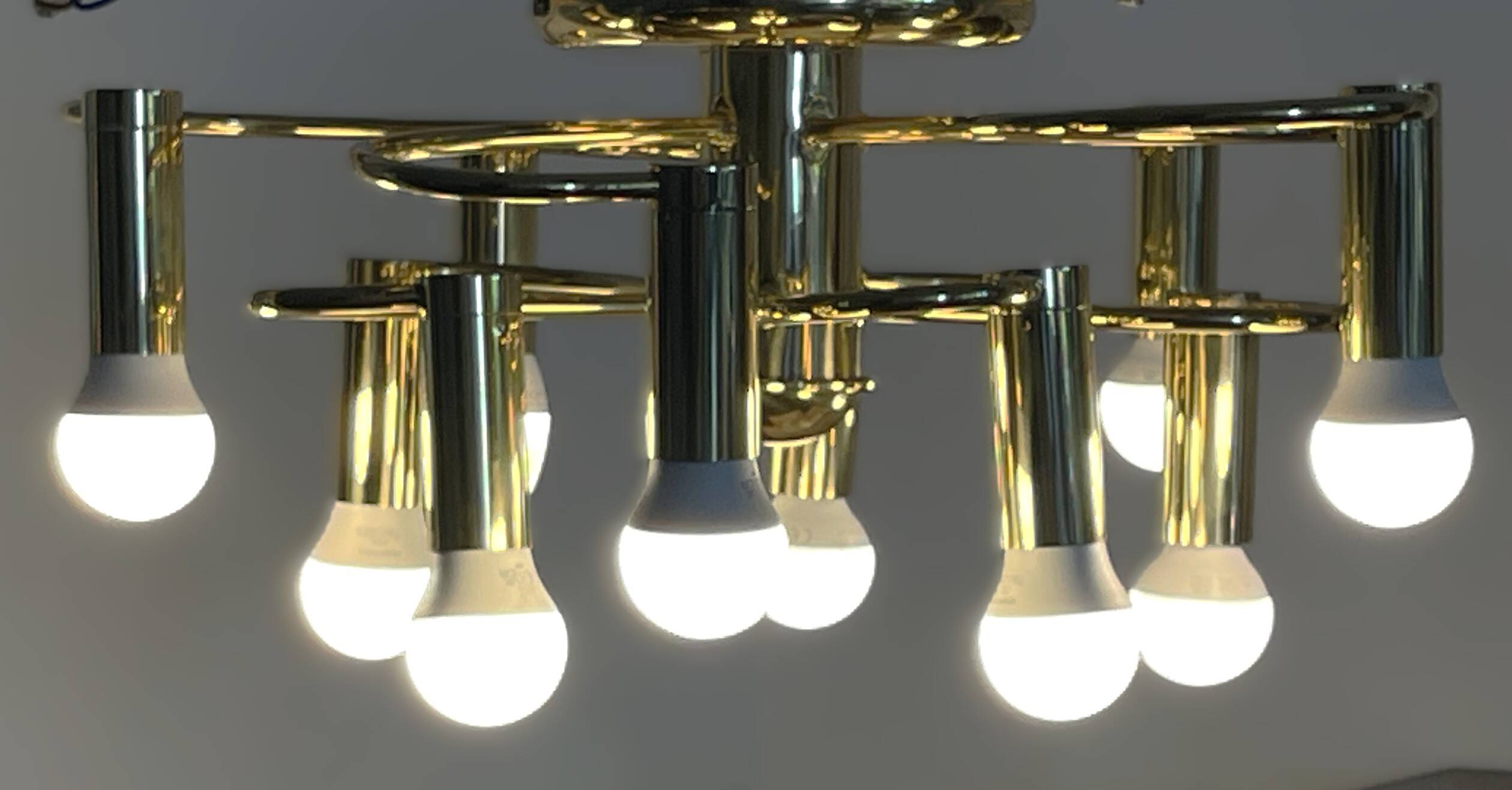 Brass suspension Mid-century 10 arms by Honsel Leuchten