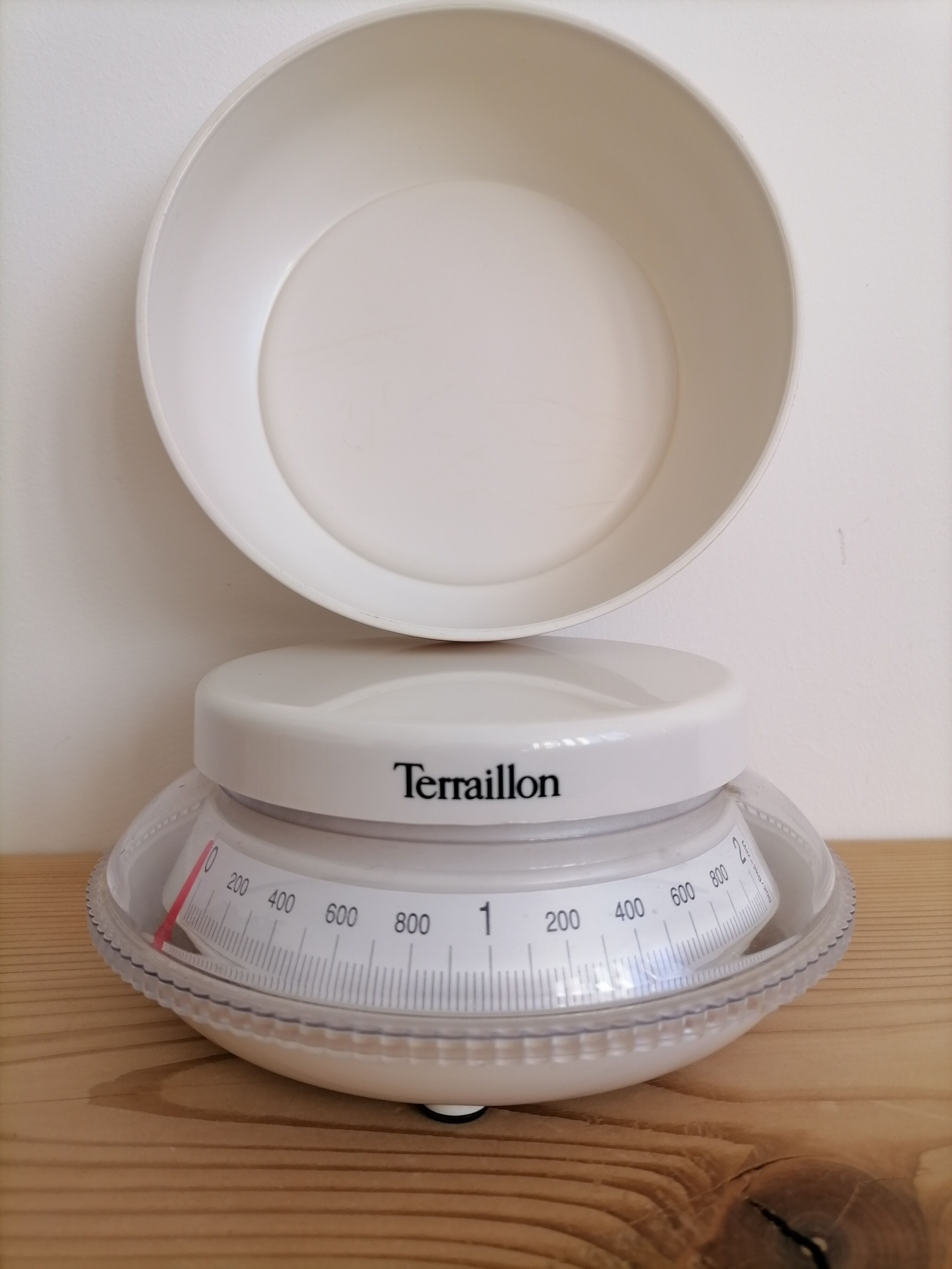 Vintage Terraillon scale