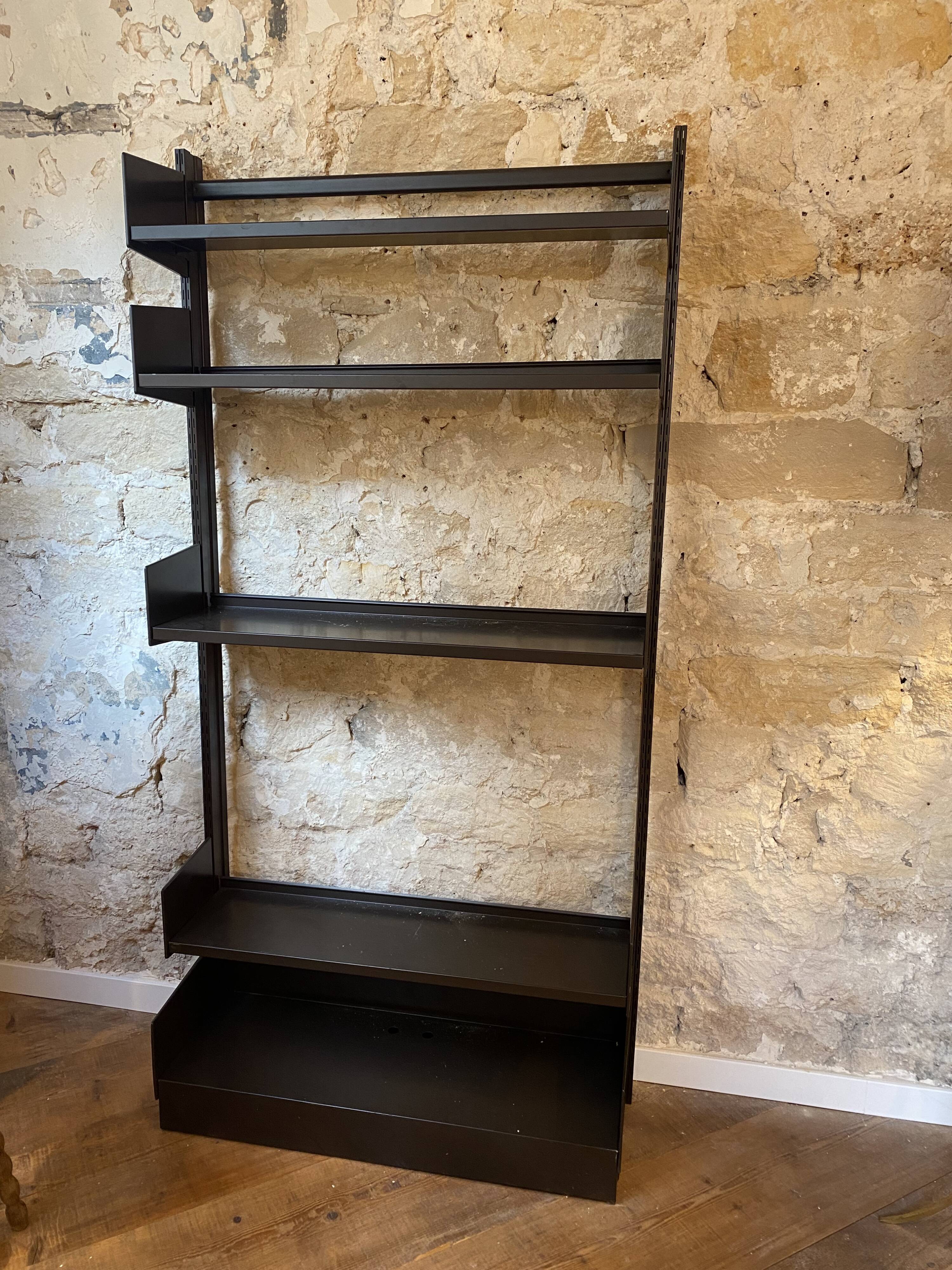 Modular metal bookcase Lips Vago / Seccose Congresso 1970