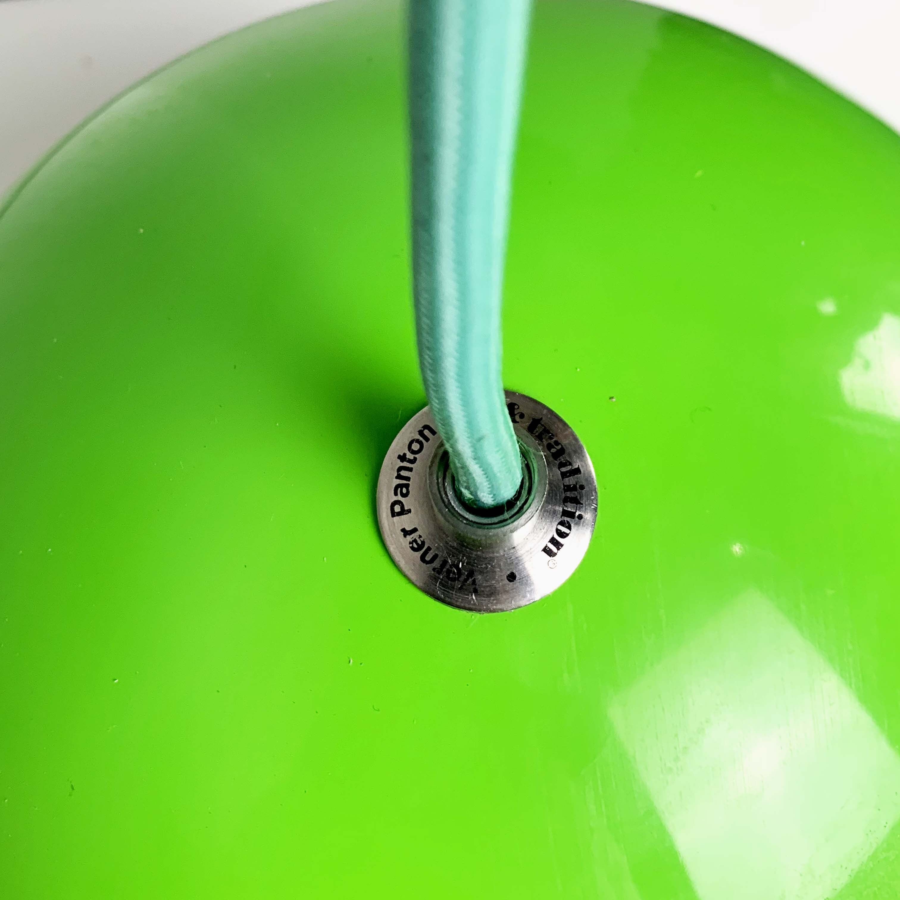 Green flowerpot hanging lamp by Verner Panton