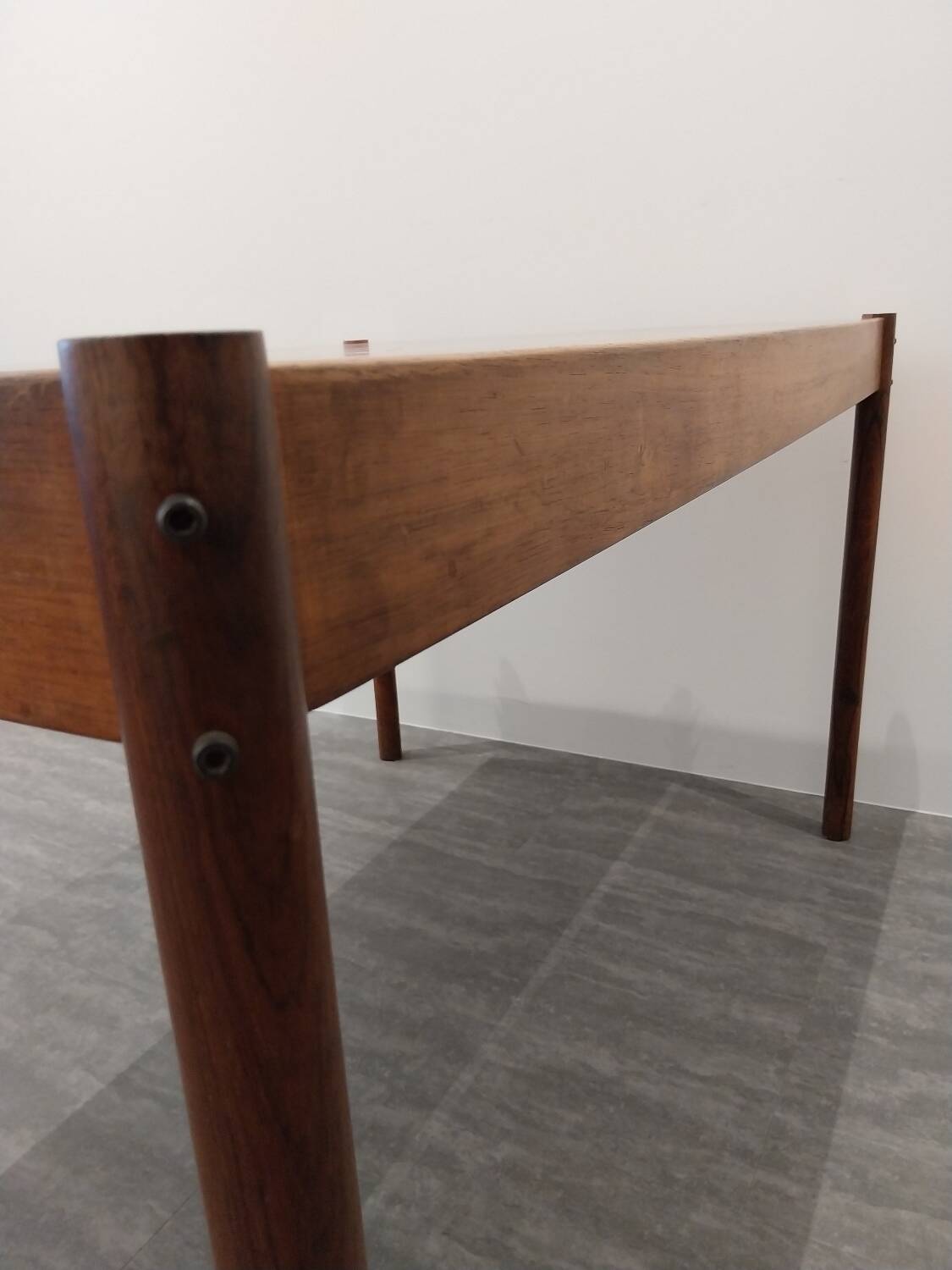 Table design Jorge Zalszupin