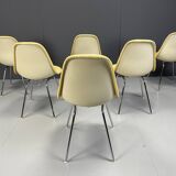 Eames fiberglass dining chairs for herman Miller, 1970s