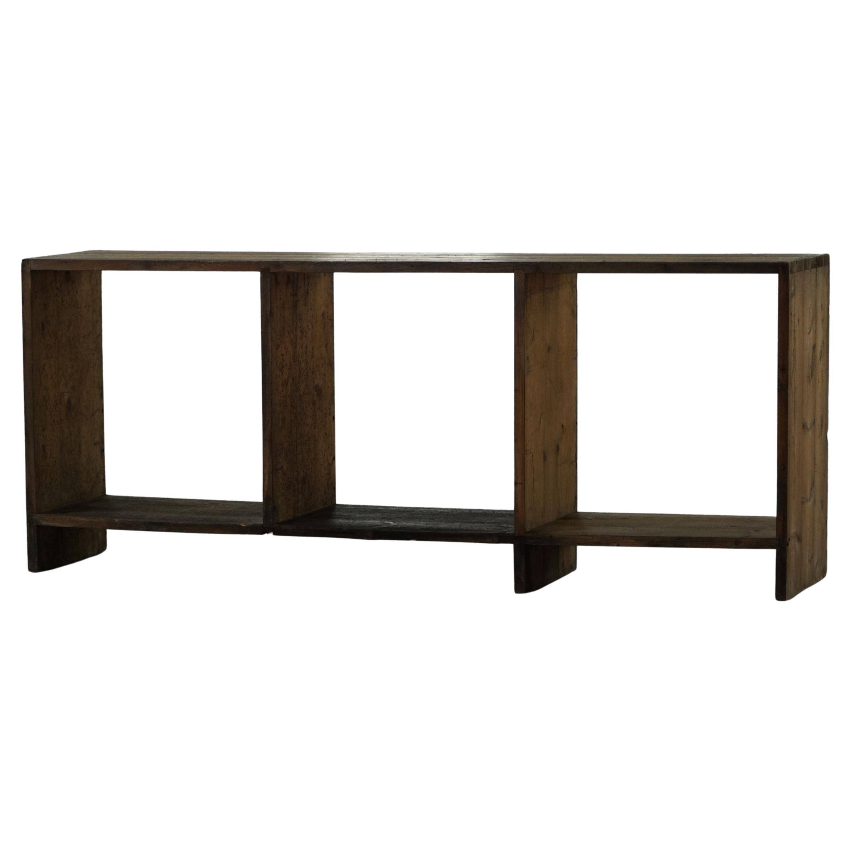 Primitive French shelf from the early 20th century in patinated oak, Wabi Sabi, 1920s.