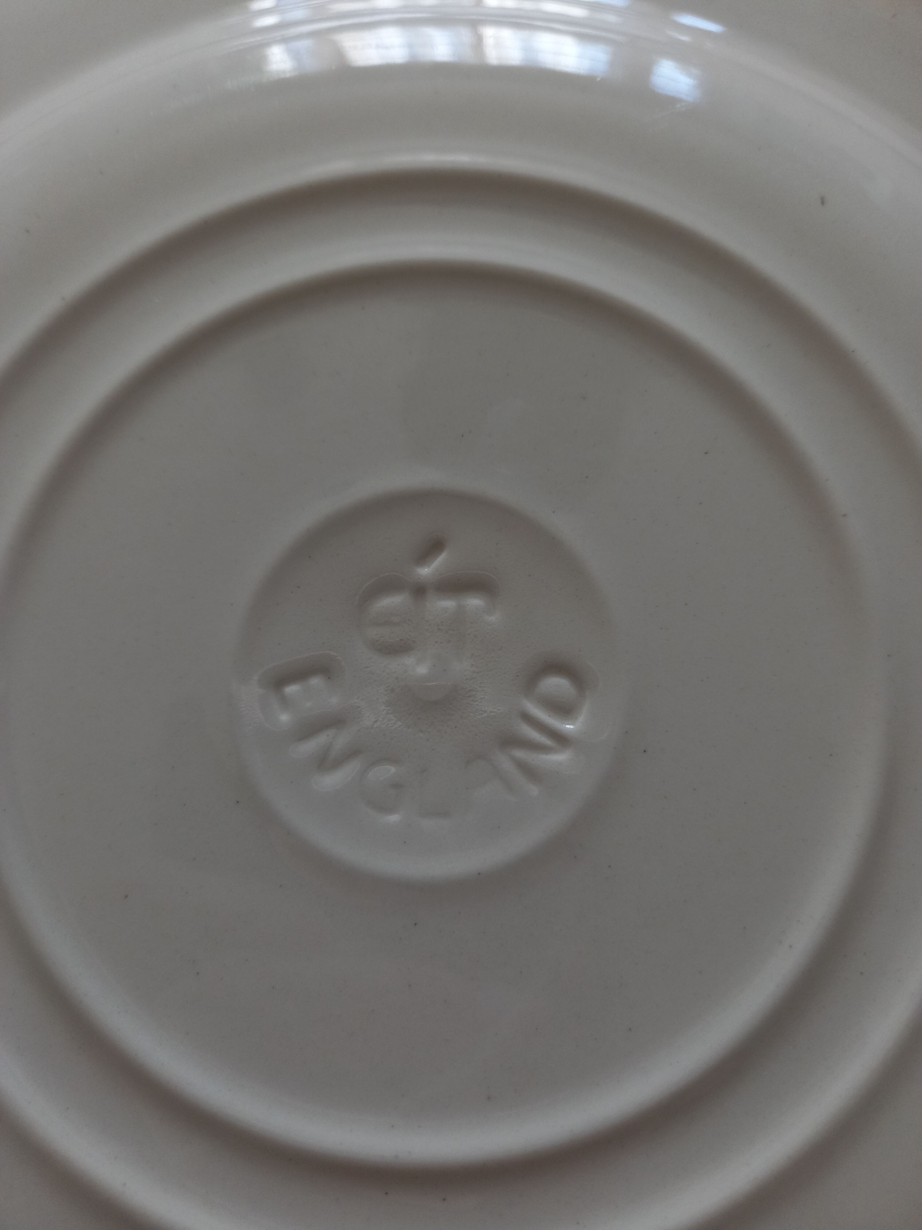 Set of 3 English plates