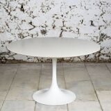 Vintage tulip table 1970