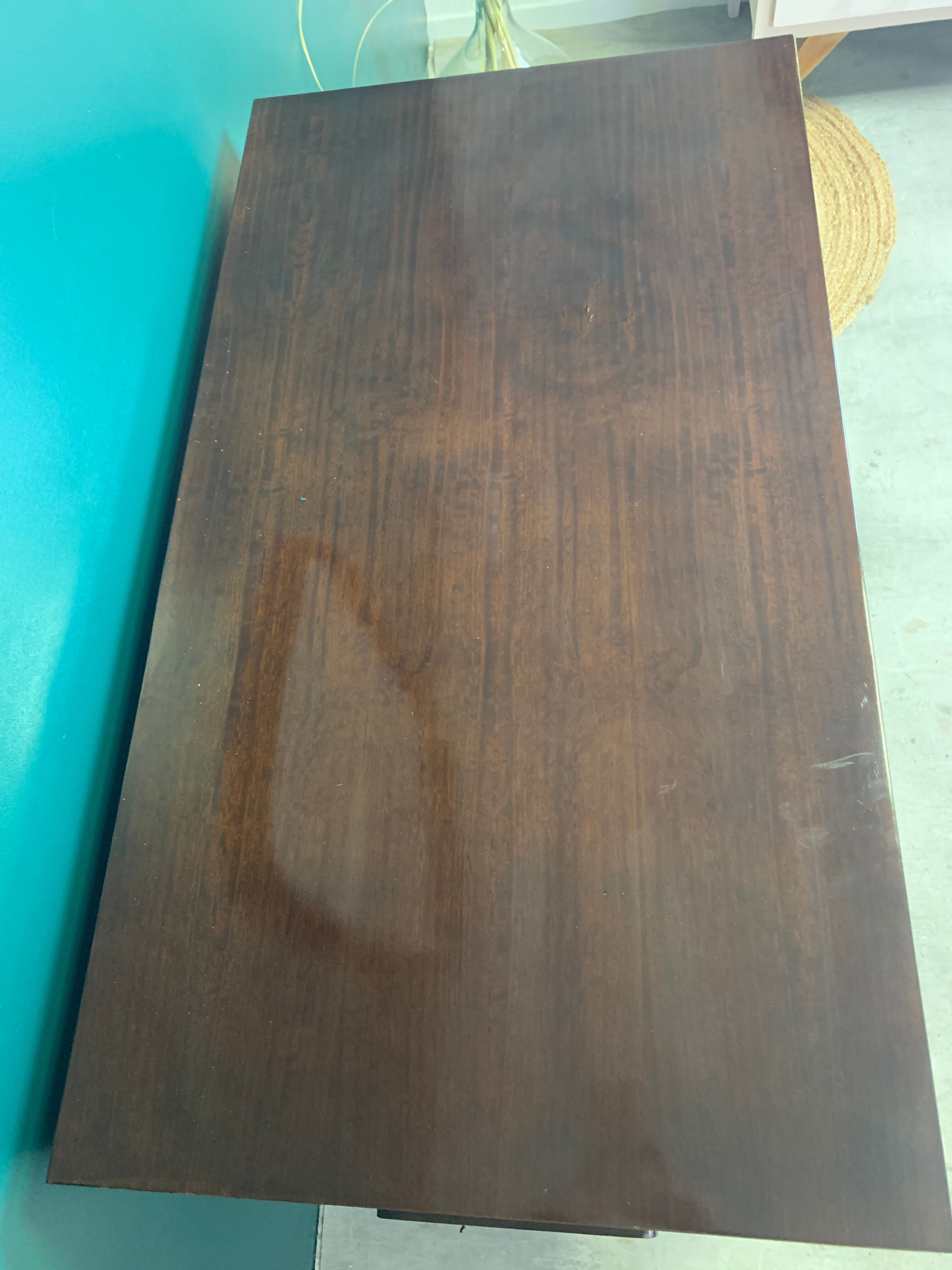 Chest of drawers at the compass base