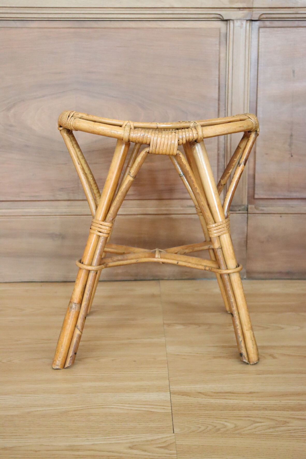 Rattan stool