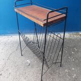 Porte revues table d'appoint file d'acier et bois design scandinave vintage