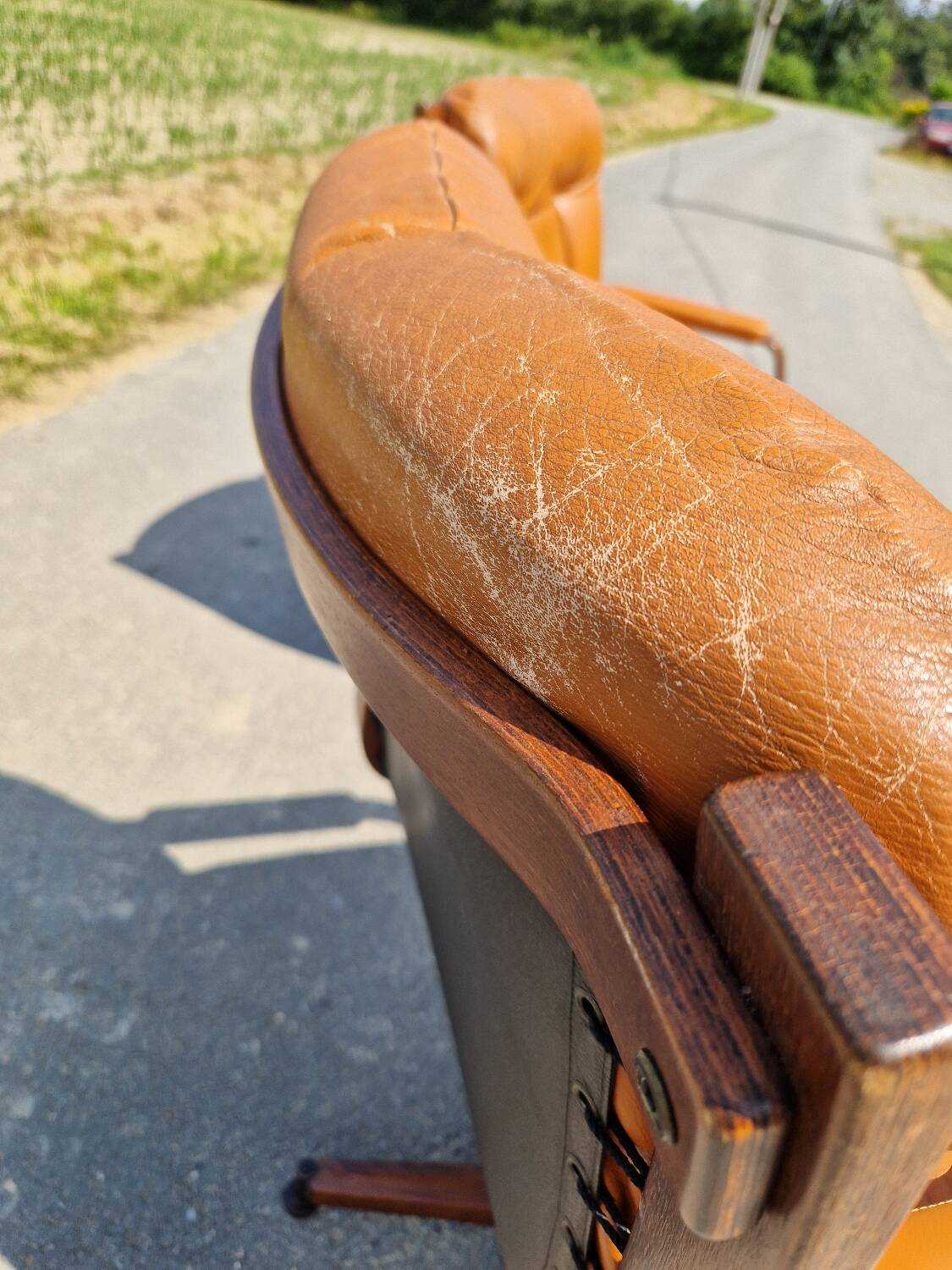 Set of 2 vintage Scandinavian armchairs co.fe.mo Italy 1970