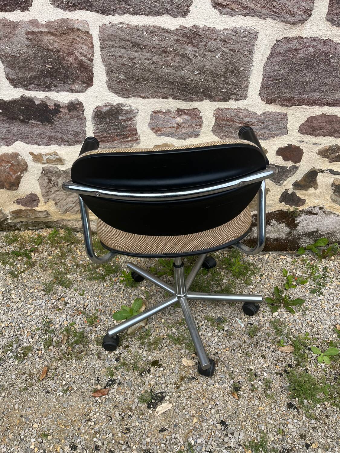 Atal office chair