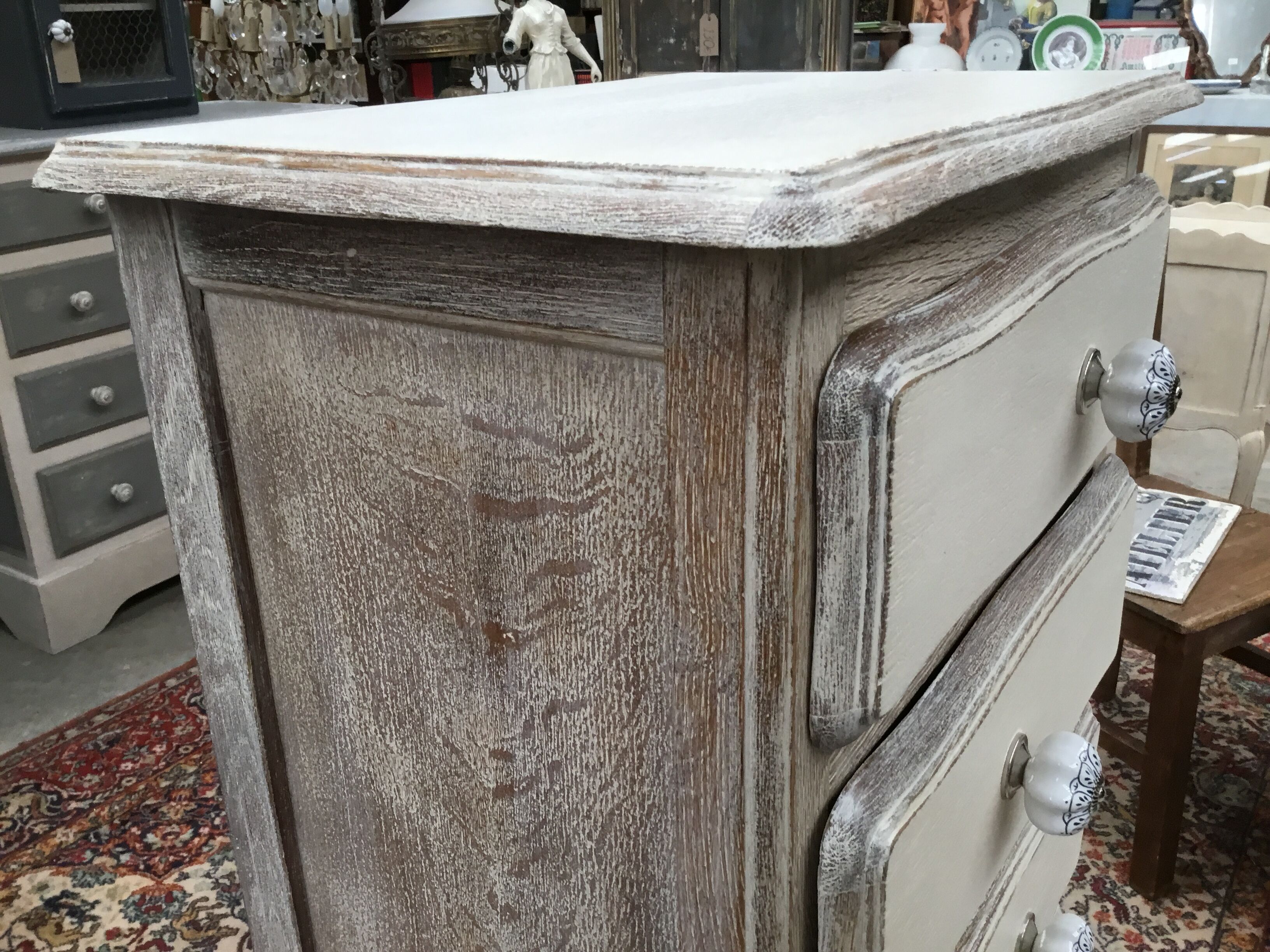 Cerus wood chiffonnier, 5 drawers