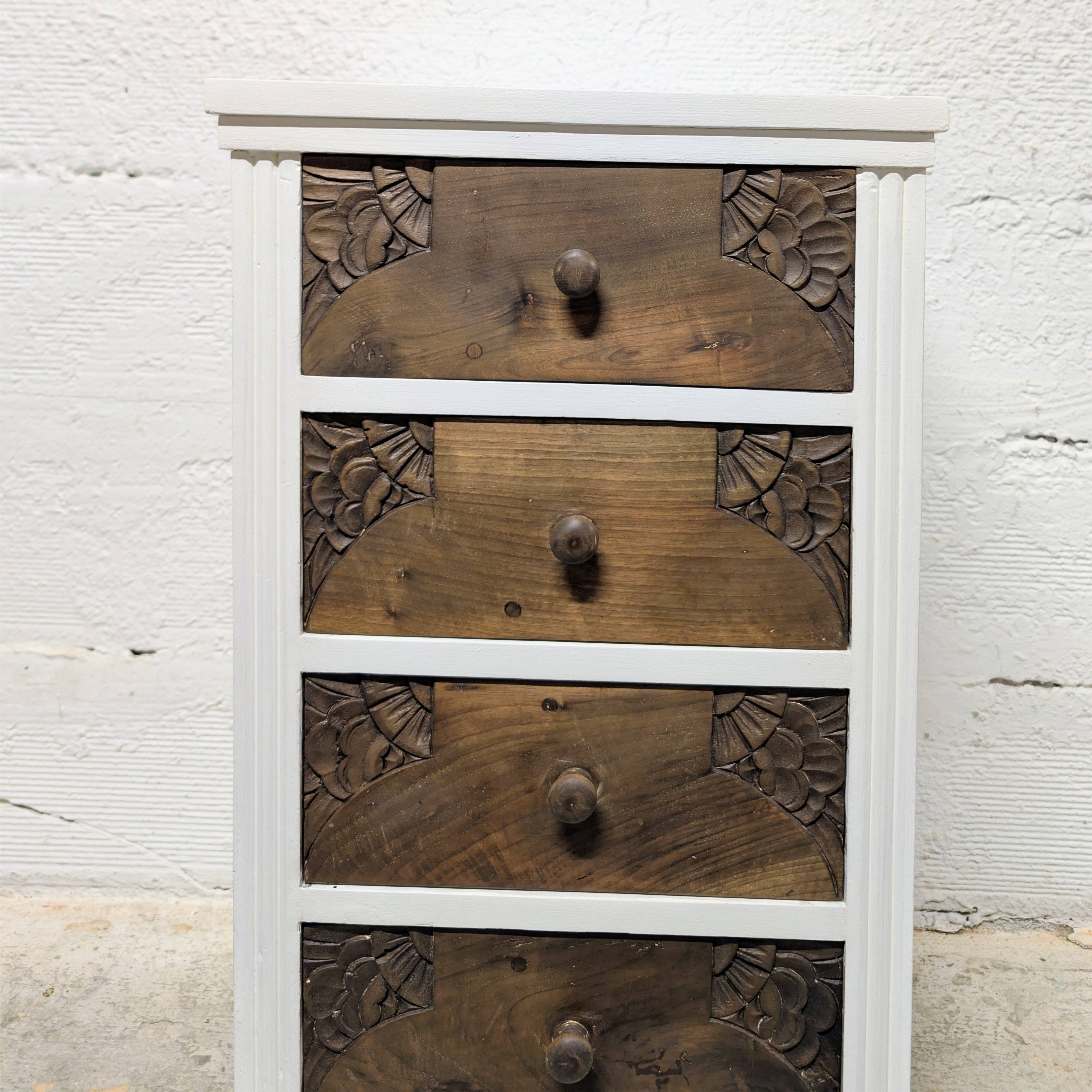 Small chest of drawers with 4 drawers, carved wood