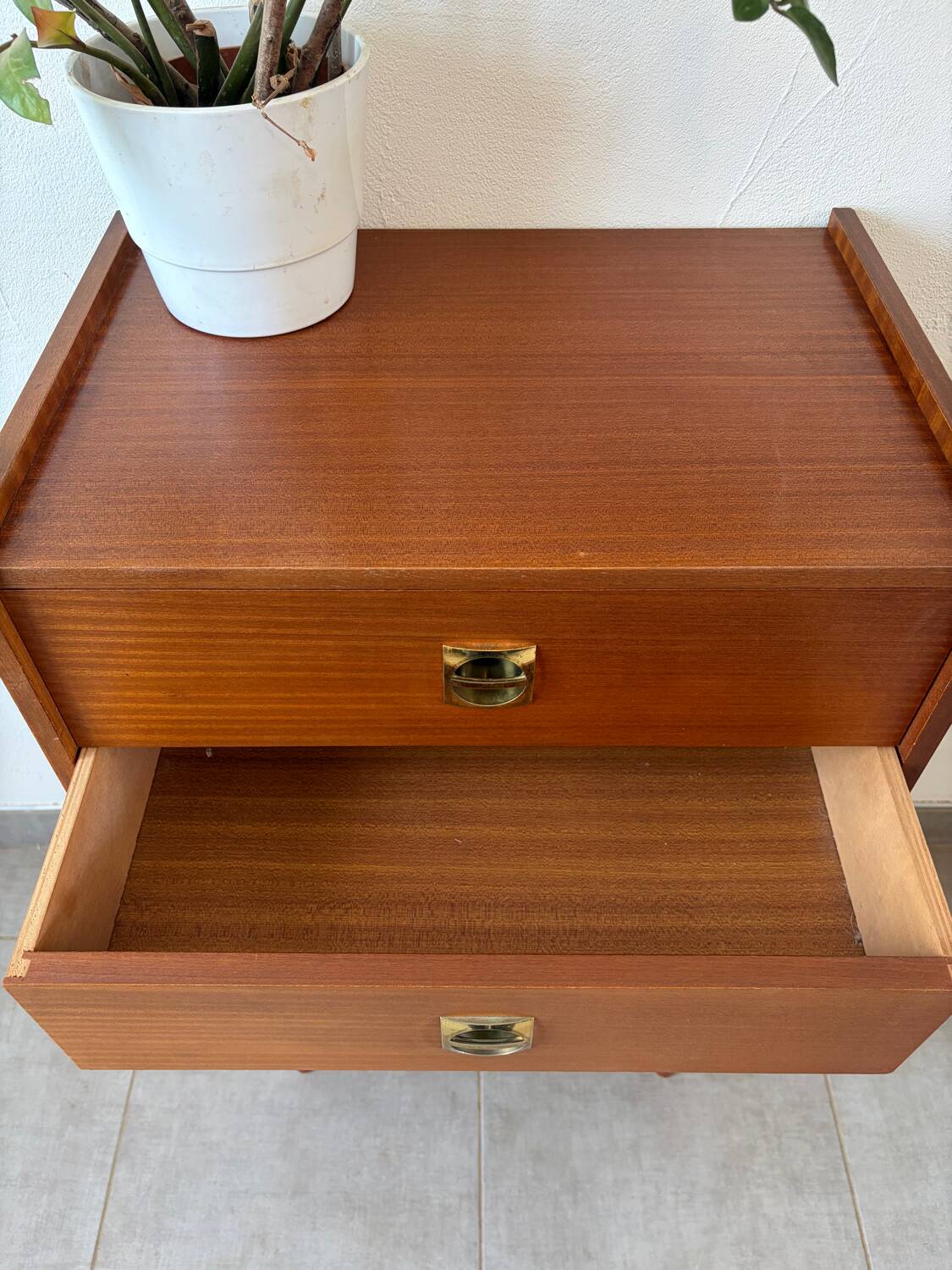Vintage teak chest of drawers/commode