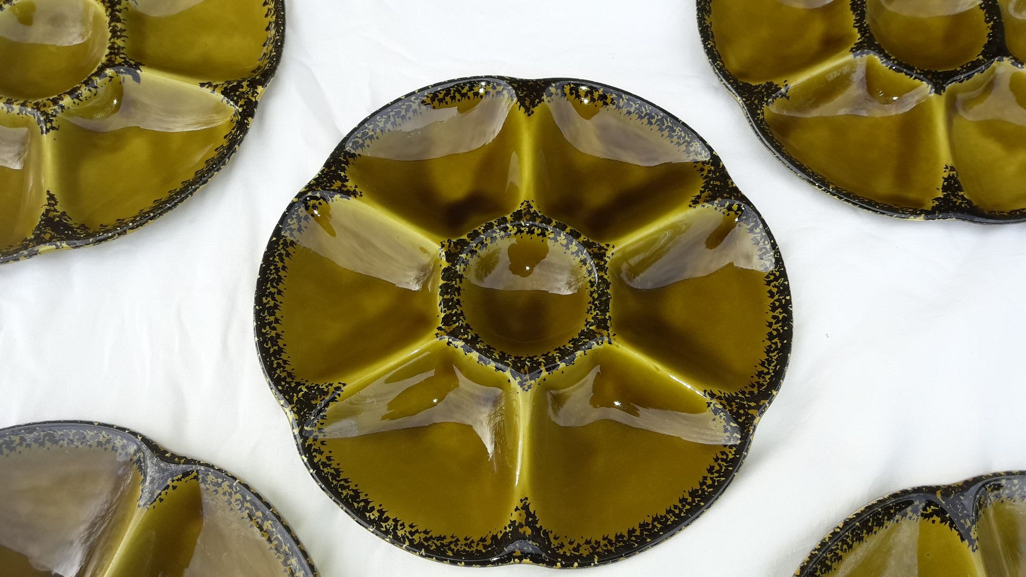 5 assiettes à huîtres en faïence de Gien