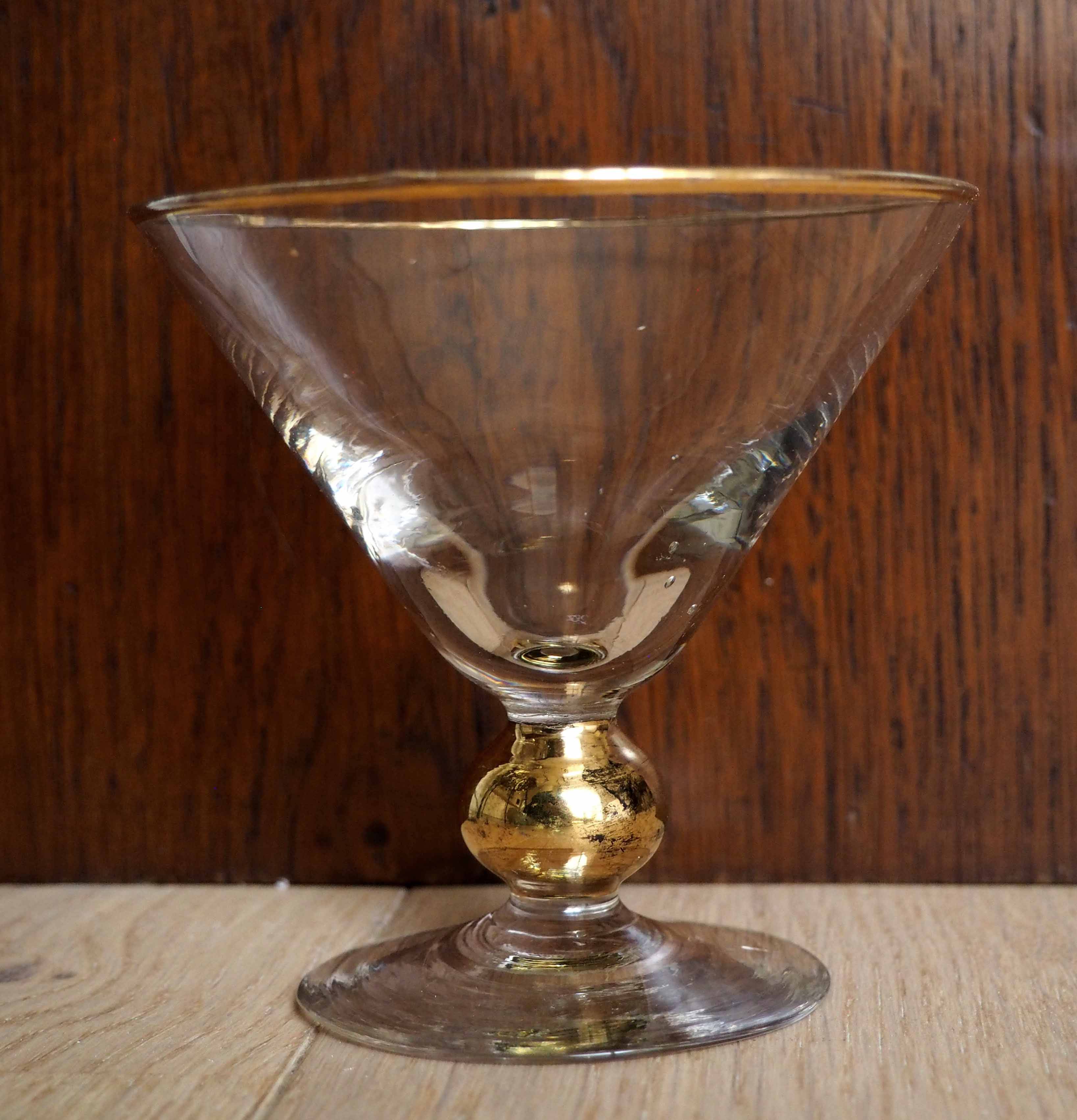 Série de 6 coupes à champagne cerclée or