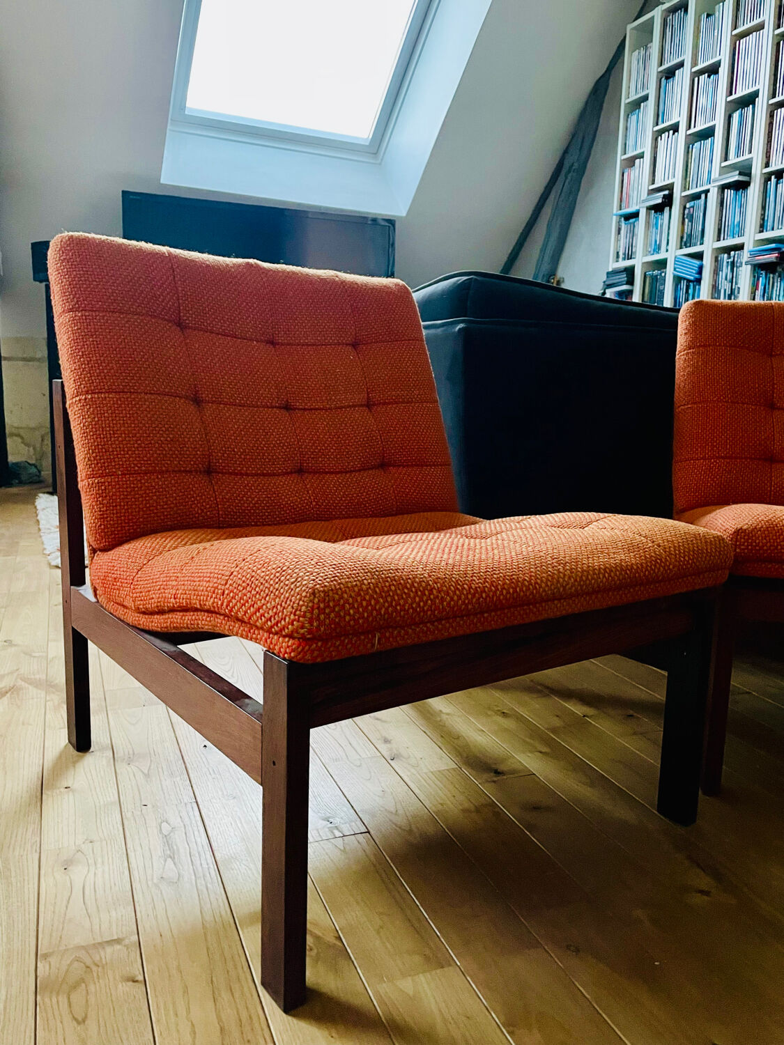 Paire chauffeuses scandinaves vintage