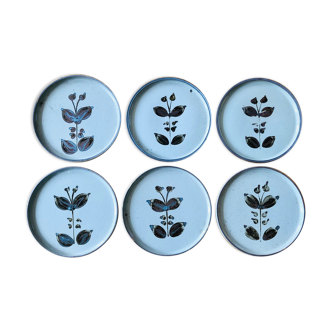 Dessert plates in sandstone from L'Arnon