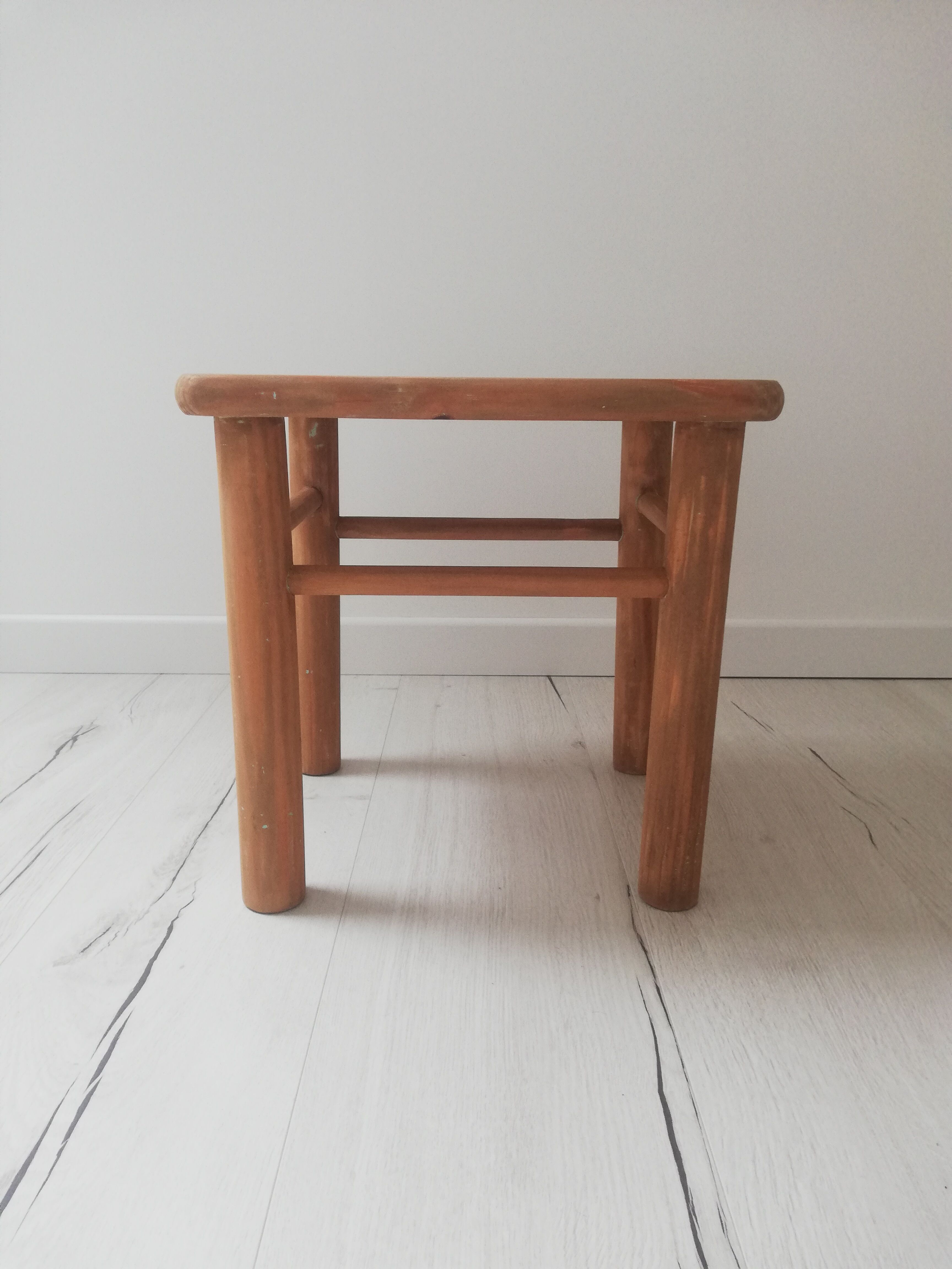 Stool / children's bedside table / end of sofa