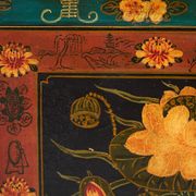 Malle chinoise ancienne de couleur foncée avec des motifs floraux (c.1900) #2