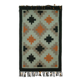 Tapis Kilim en laine tissé à la main