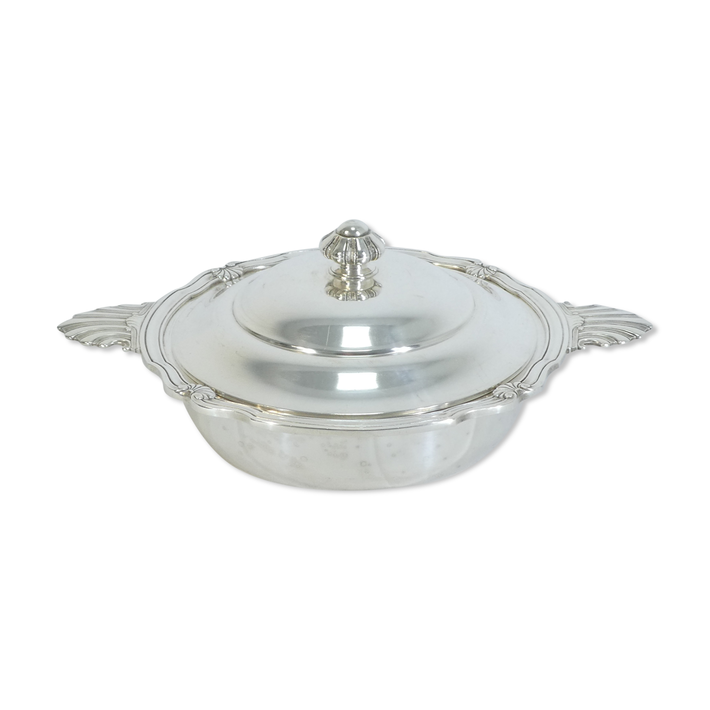 Round silver metal vegetable, Victor Saglier