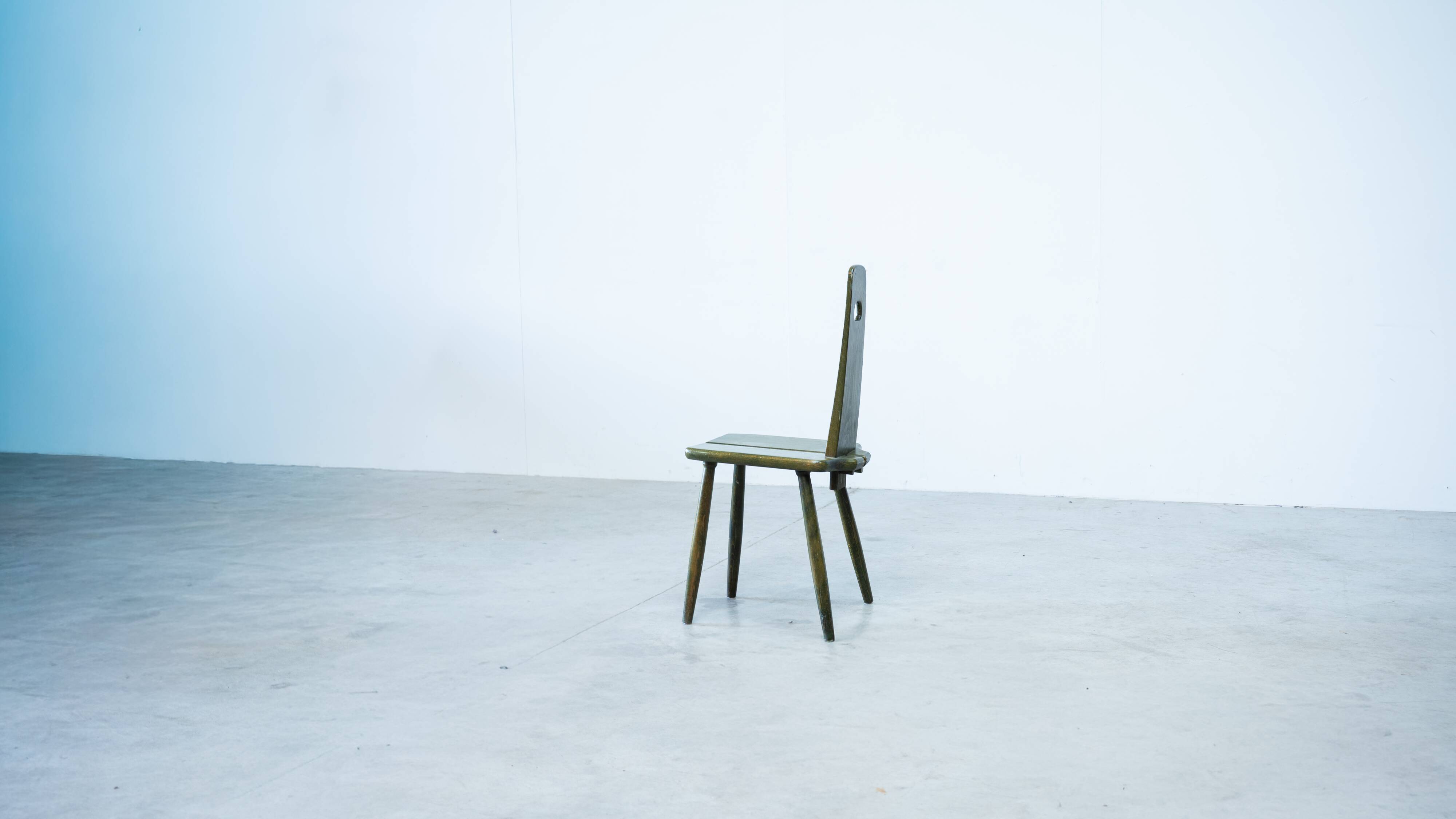 Ensemble de quatre chaises de salle à manger néerlandaises uniques