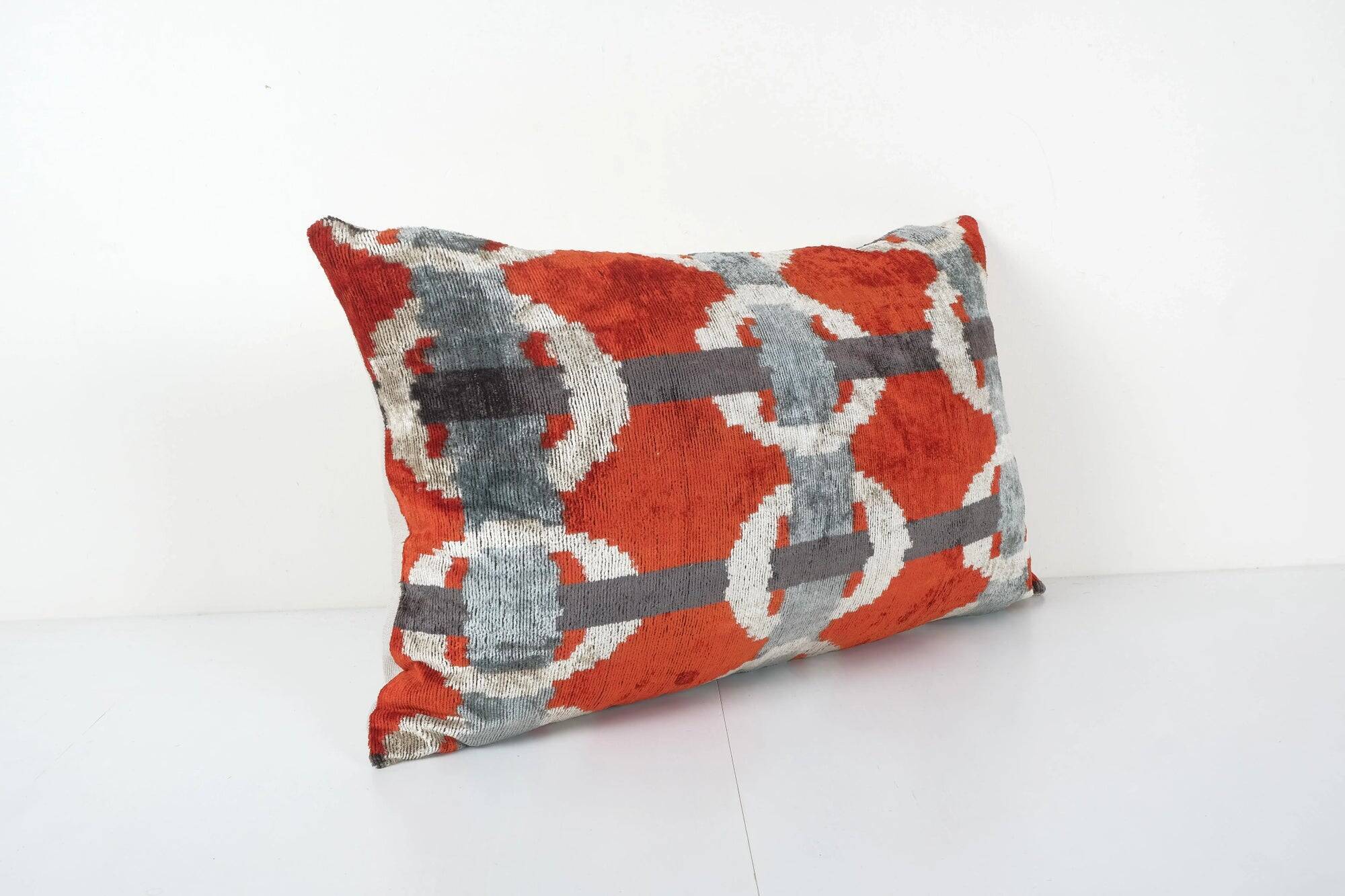 Vintage ikat cushion cover 66x43 cm