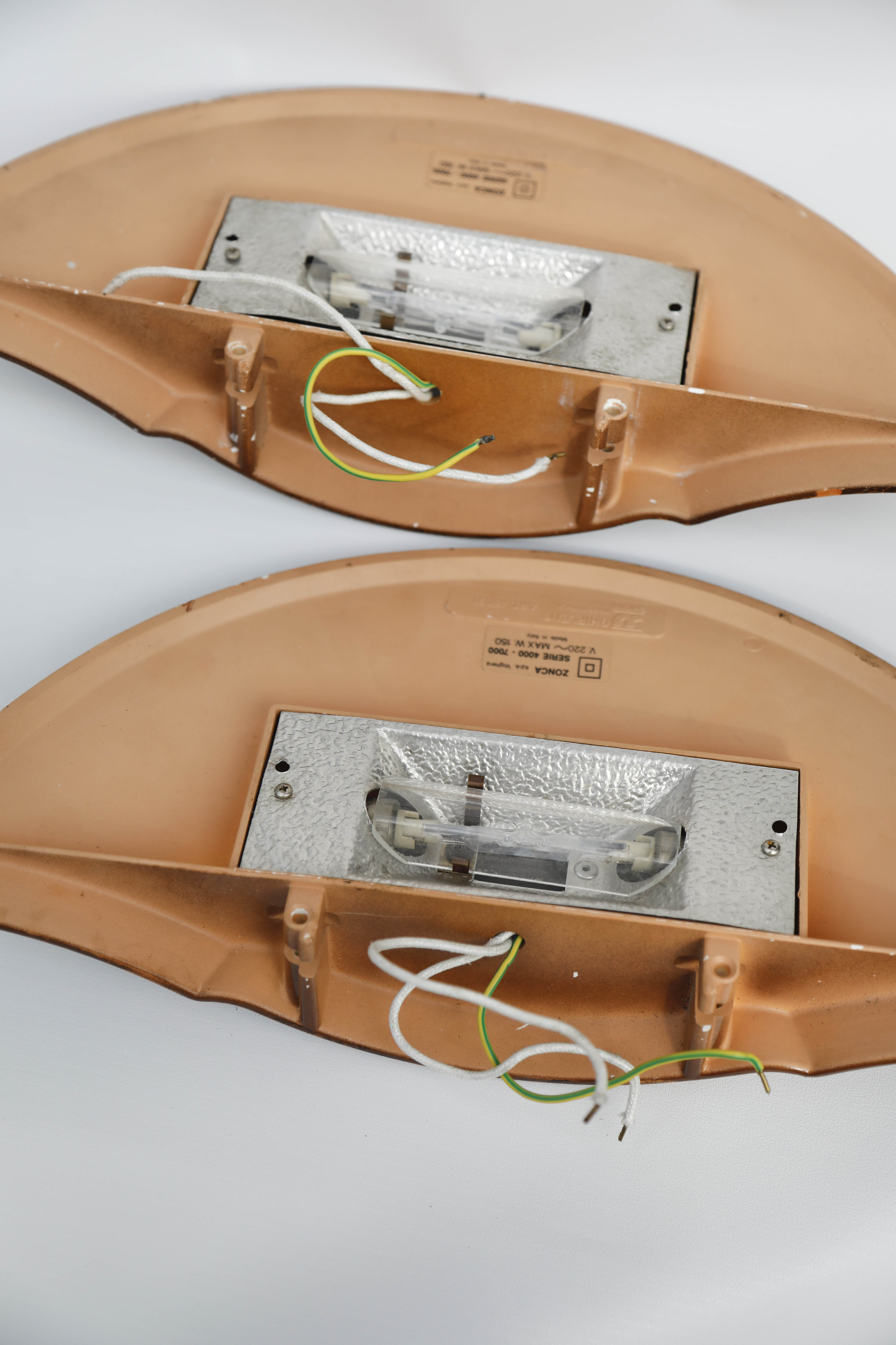 Pair of Ghiplen Ghidini wall light