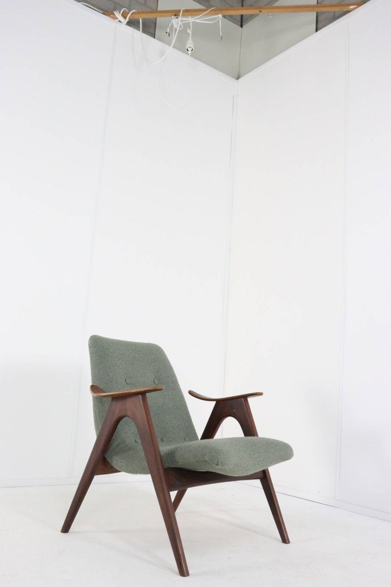 Fauteuil Wébé modèle dames de Louis van teeffelen
