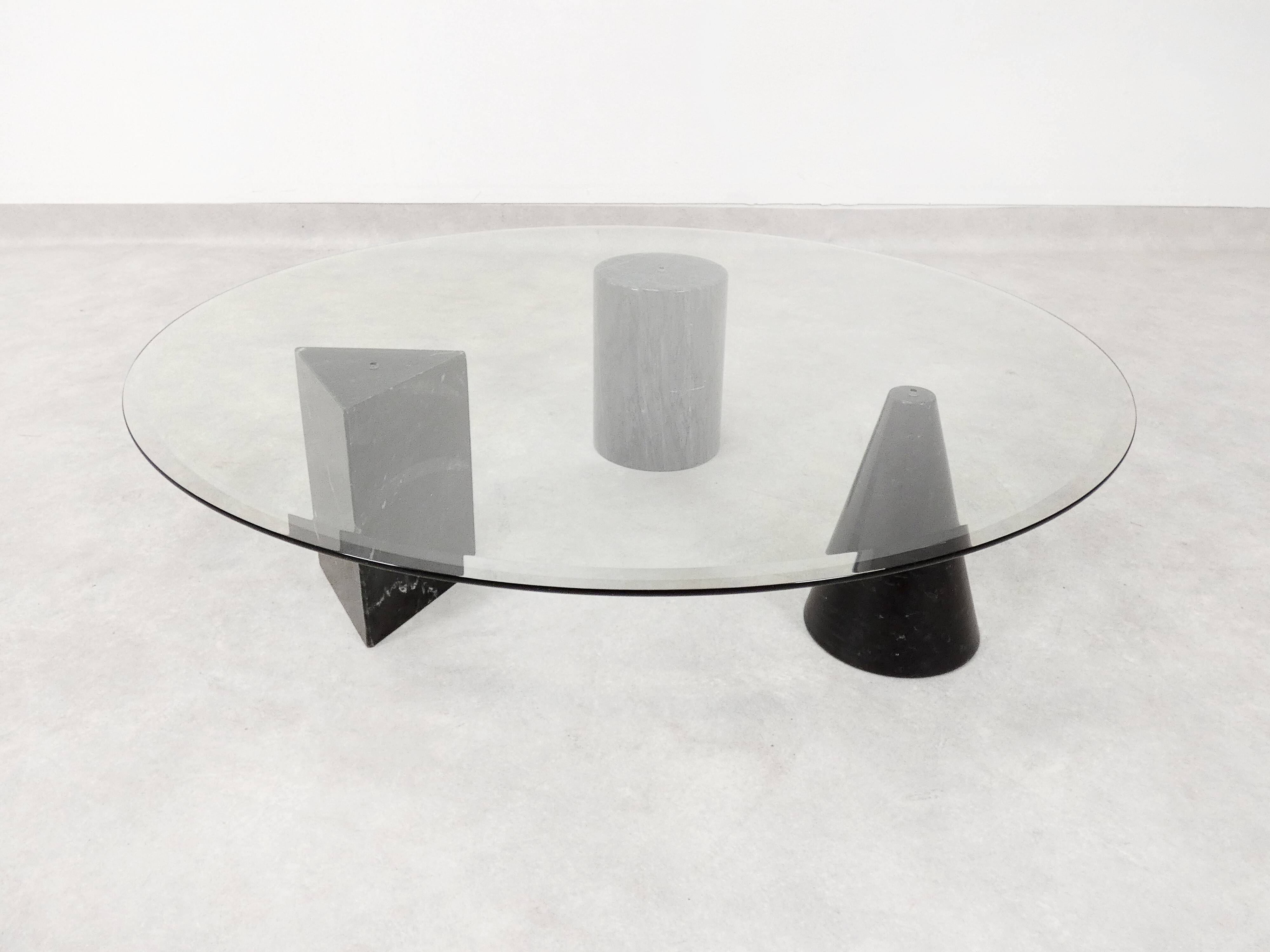 Table basse en marbre italien vintage