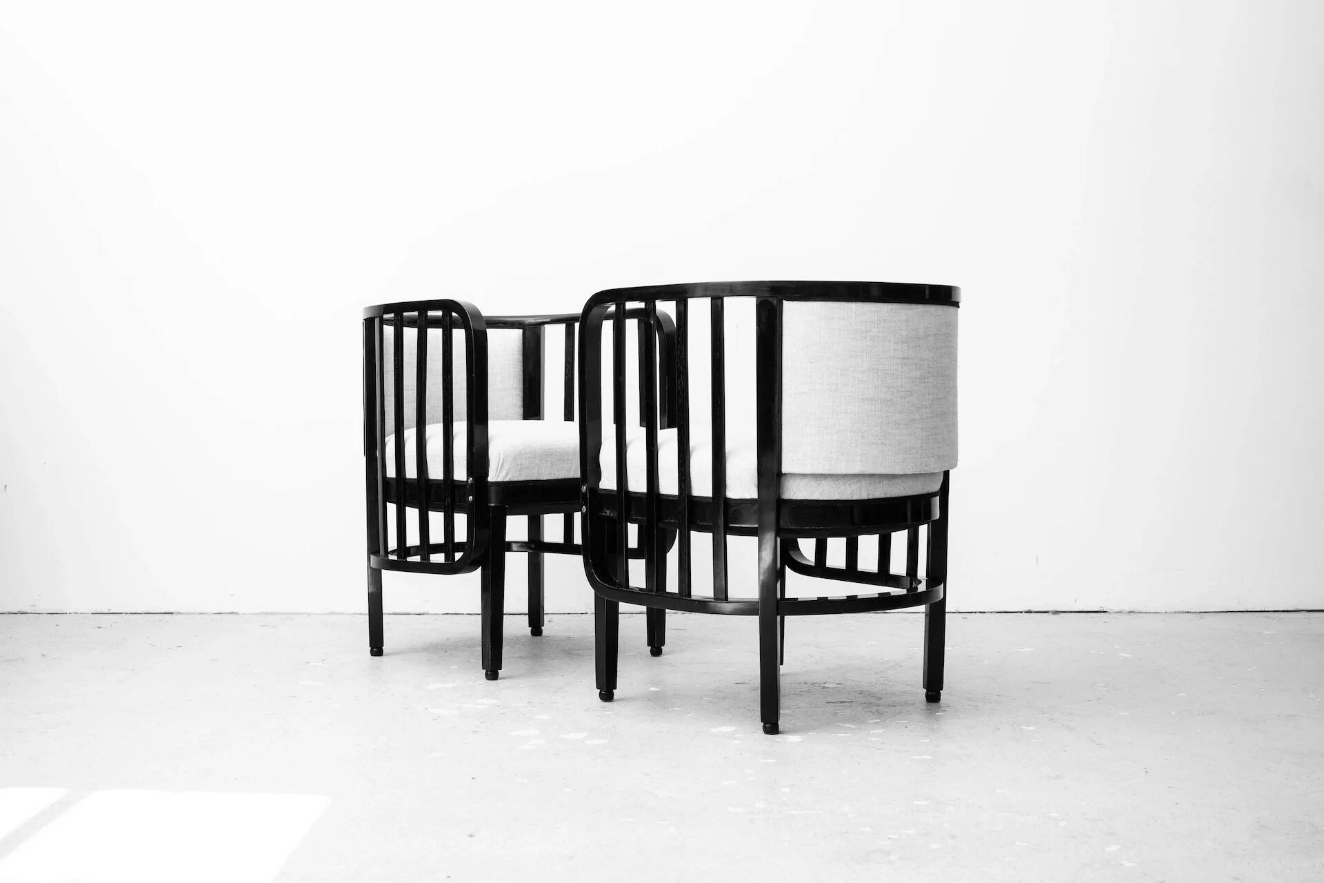 2 x original secessionist armchairs, attributed design: Marcel Kammerer (Vienna, c. 1910), manufacturer: Mundus (Vienna, c. 1910)